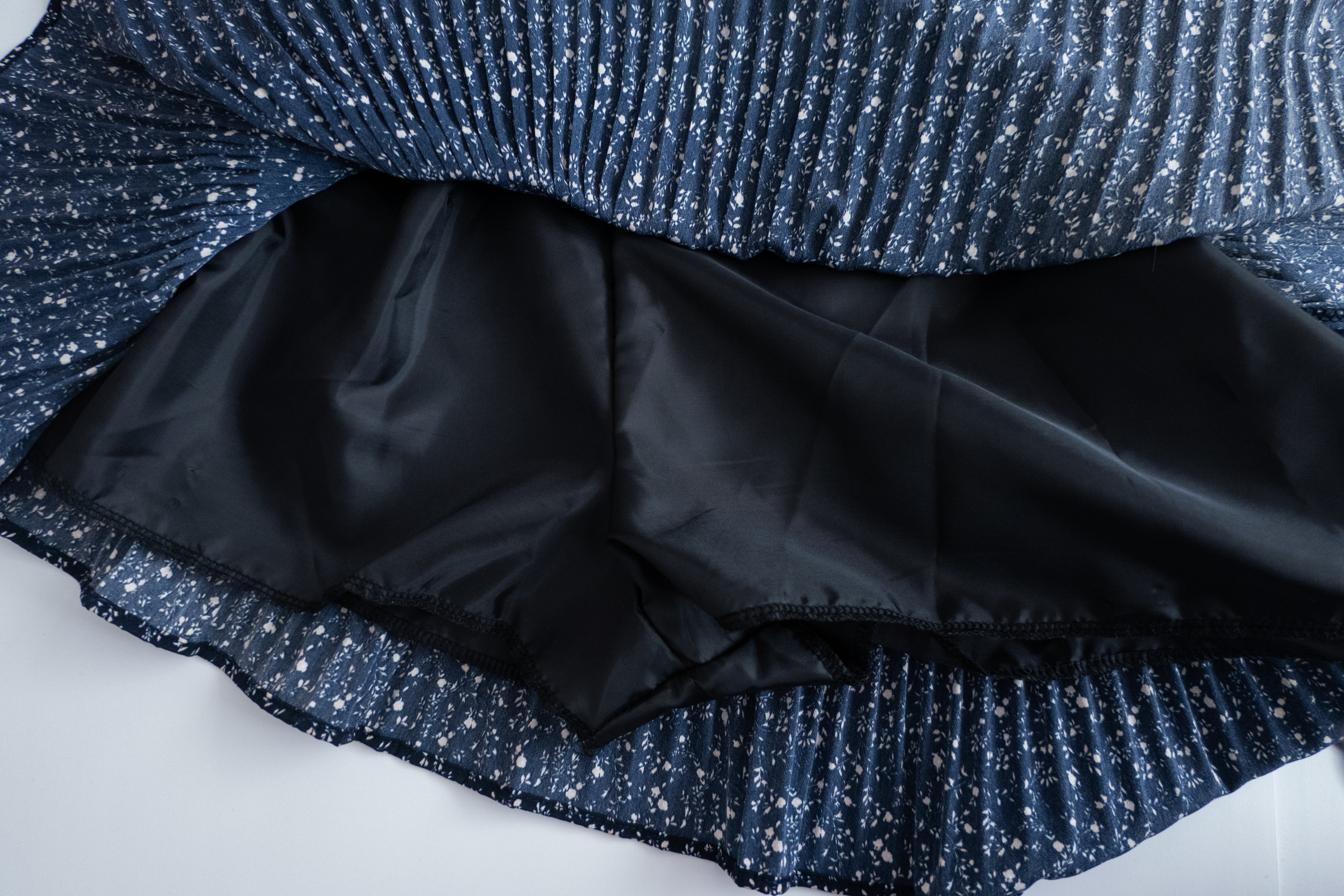 Navy Floral 細百褶小波浪裙擺裙褲, Skirt/ SK8612
