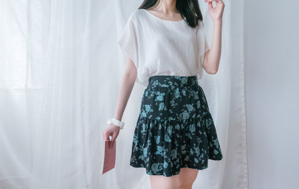 Lisianthus 黑色線條桔梗雙層傘裙(褲裡), Skirt/ SK8629