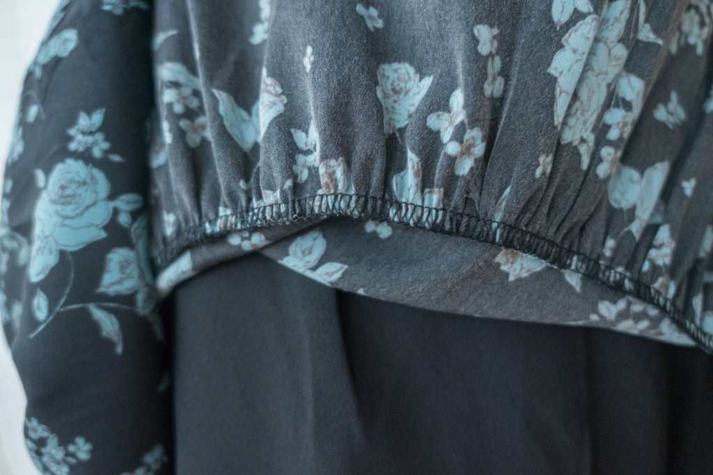 Lisianthus 黑色線條桔梗雙層傘裙(褲裡), Skirt/ SK8629