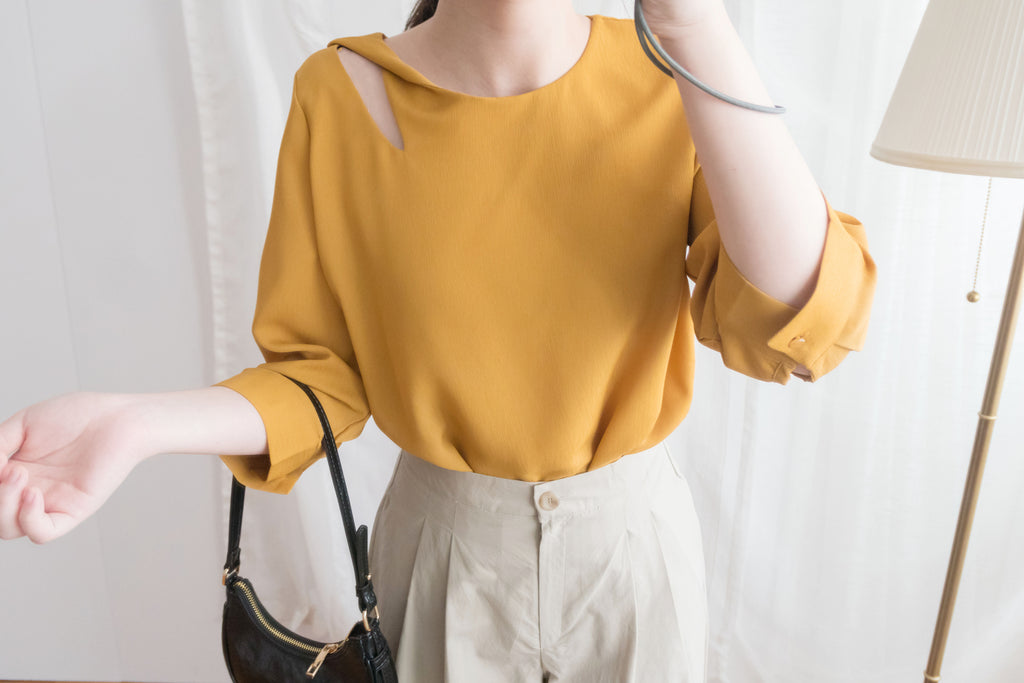 Mustard Twist 芥末黃開領扭紋帶雪紡上衣, Blouse/ BU8838
