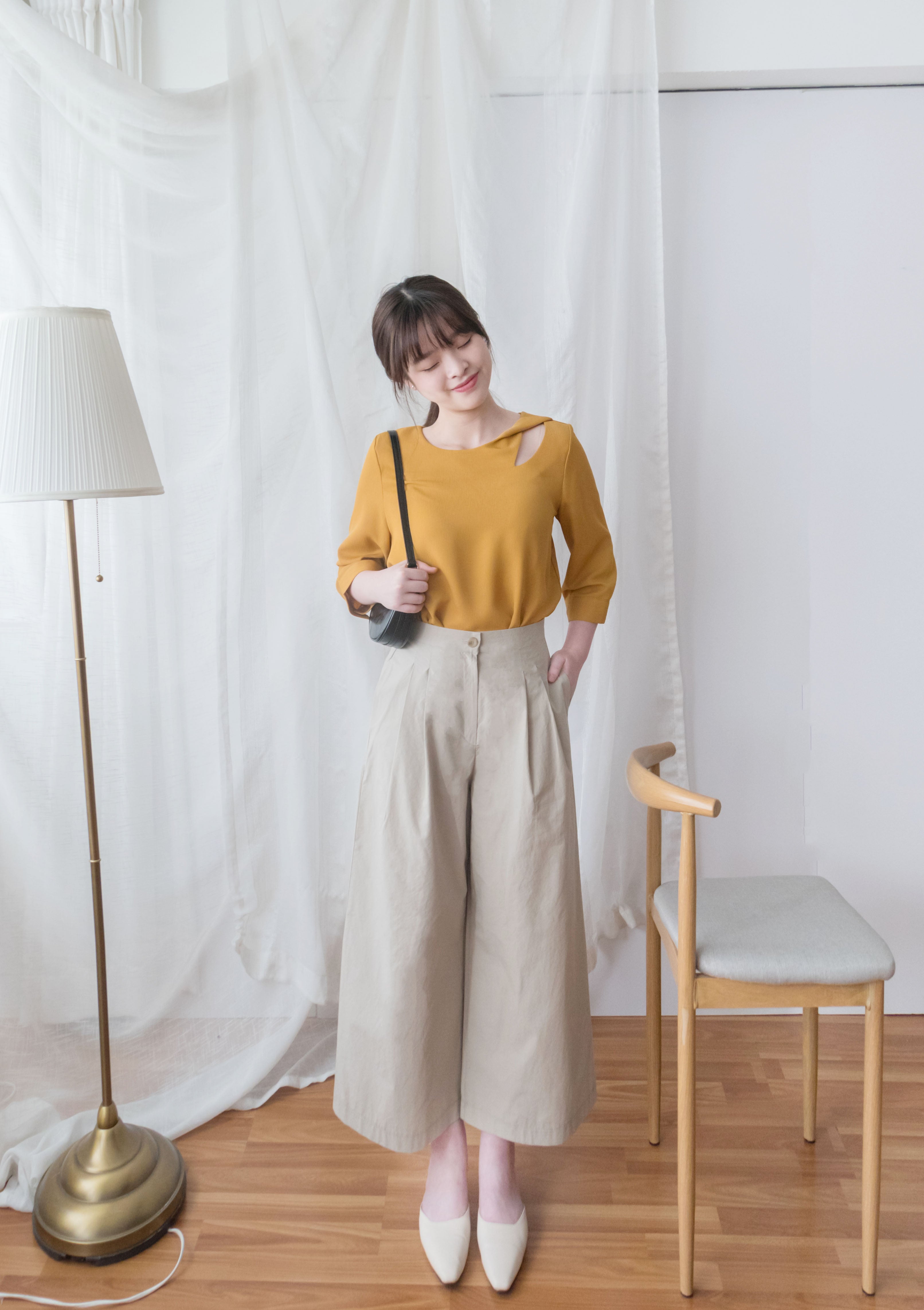Mustard Twist 芥末黃開領扭紋帶雪紡上衣, Blouse/ BU8838
