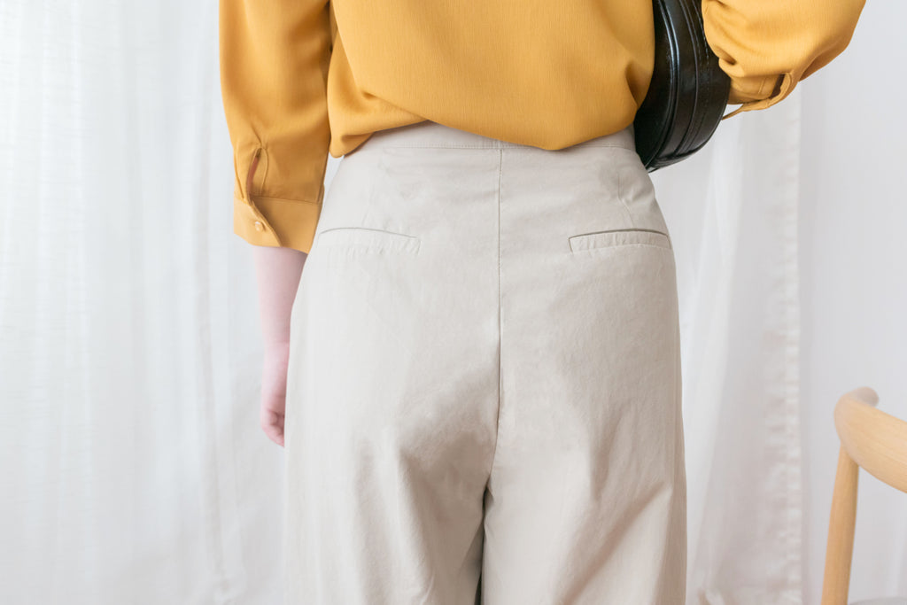 Wide Carrot 前腰車褶修大腿A形闊褲, Pants/ PT8348