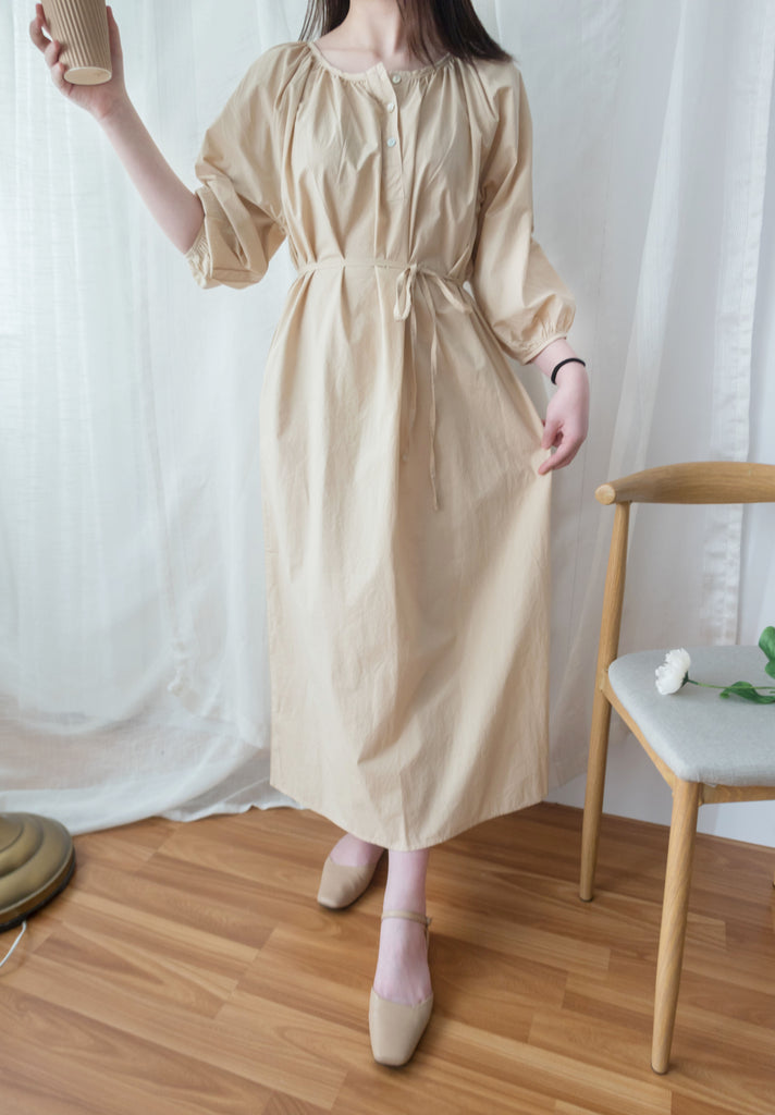 Fall in... 淺杏色車皺開圓領修腰, Dress/ DS9100