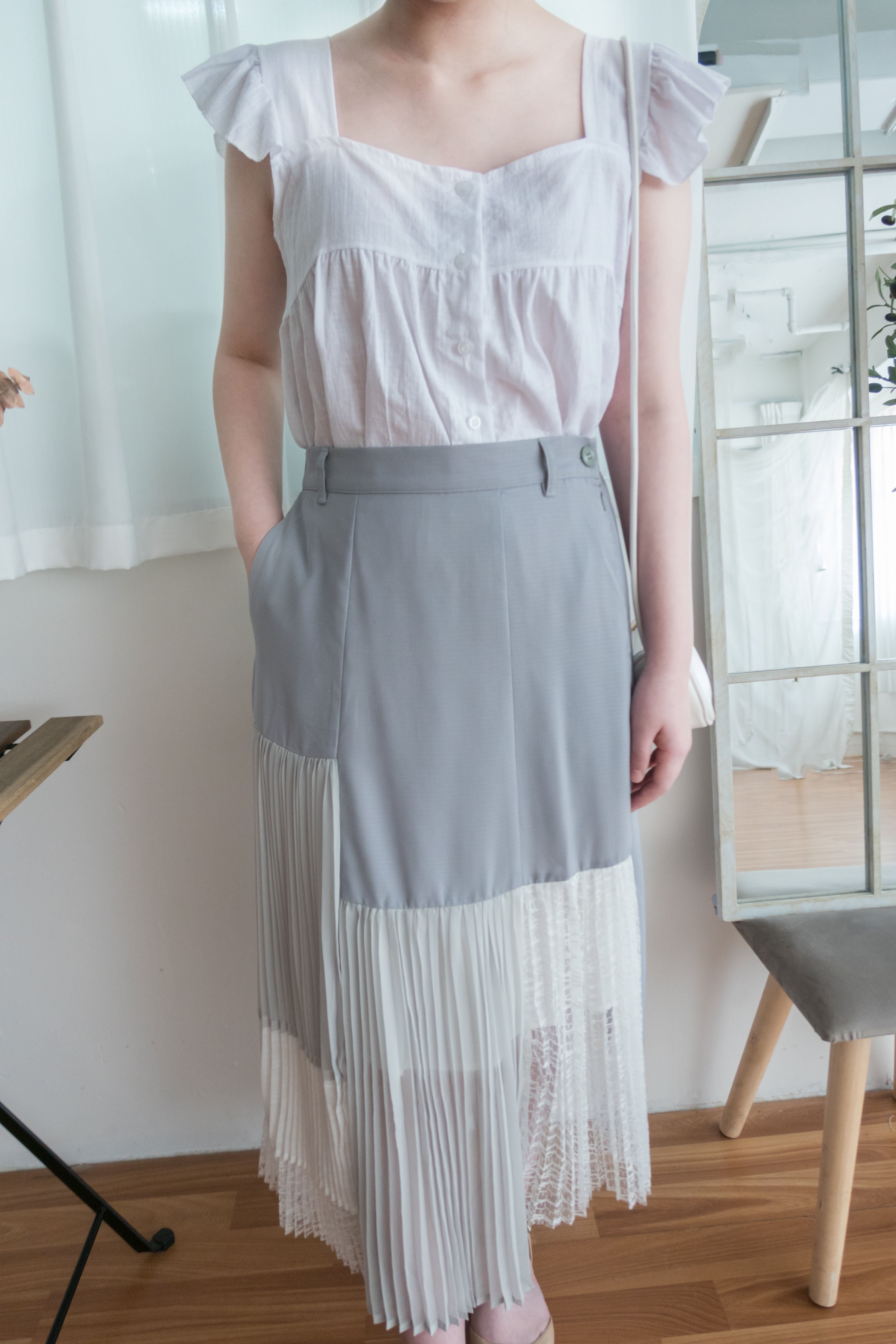 Ruffle 方領小袖高腰線, Blouse/ BU8831 (white sold out)