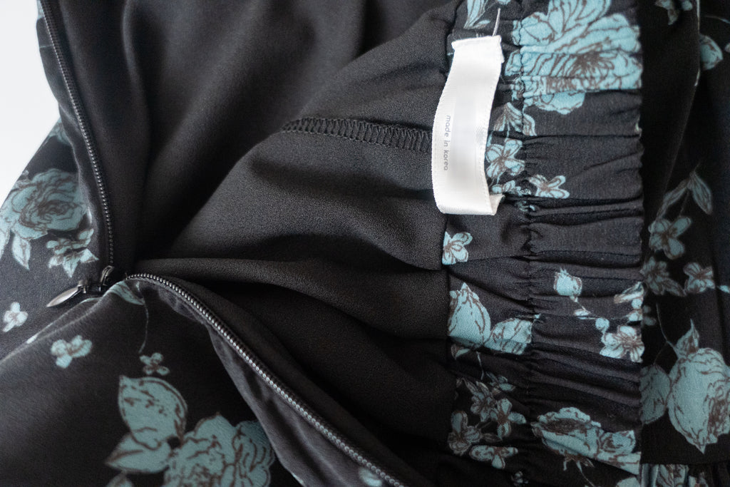 Lisianthus 黑色線條桔梗雙層傘裙(褲裡), Skirt/ SK8629