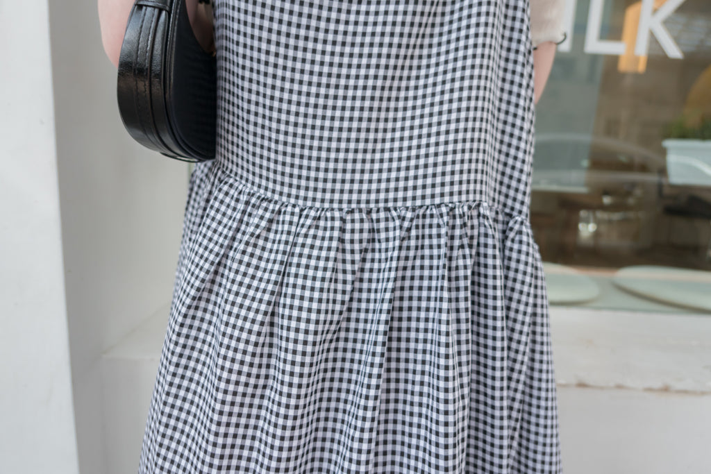 Check 飄逸格子假修腰口袋吊帶裙, Dress/ DS9102