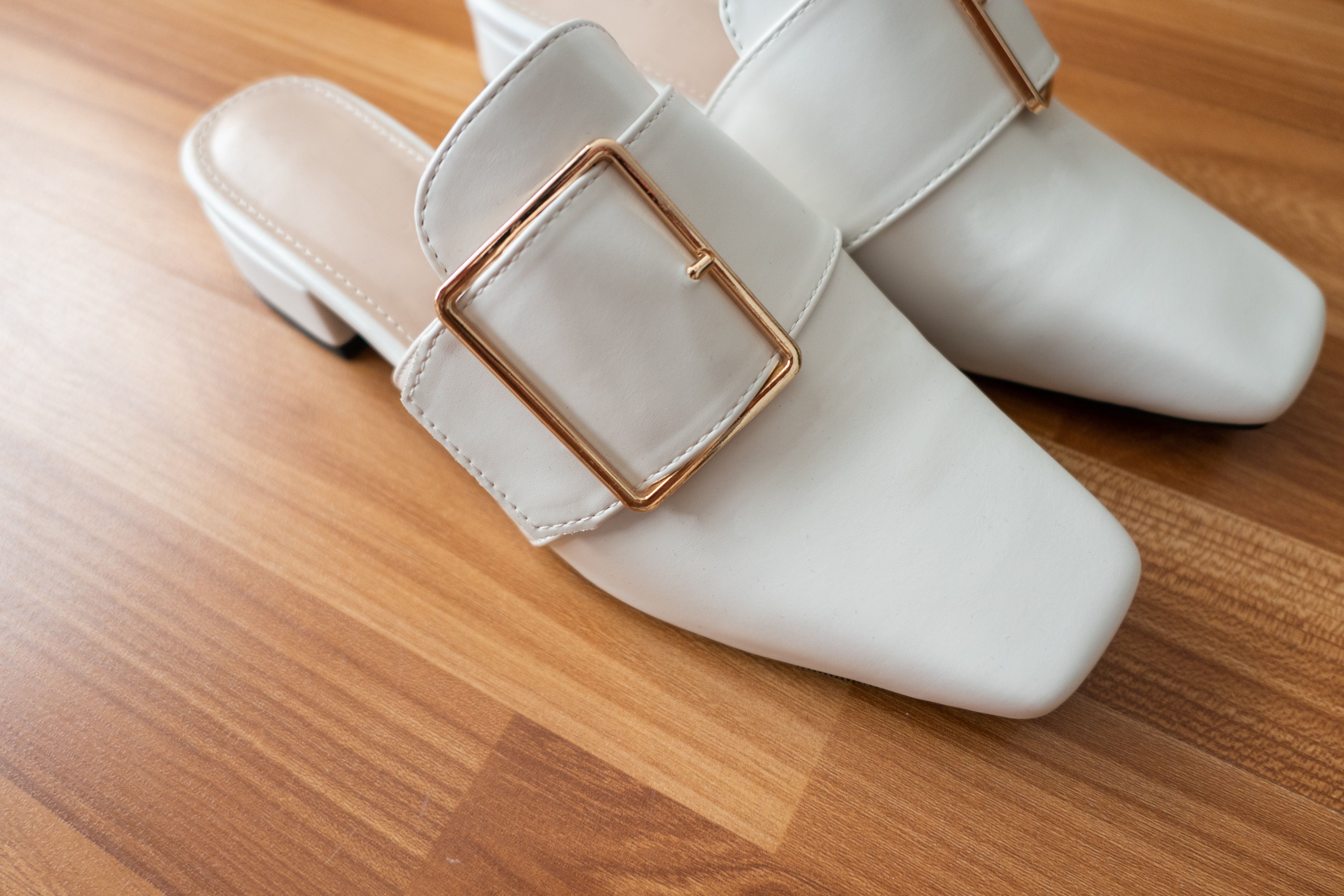 gold plug 白色金扣, Loafer mule/ SH8118