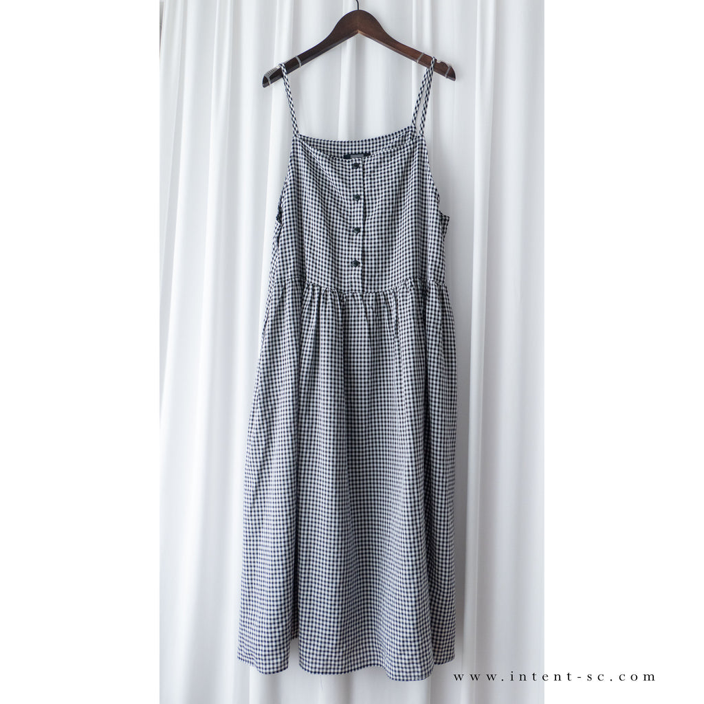 Check 飄逸格子假修腰口袋吊帶裙, Dress/ DS9102