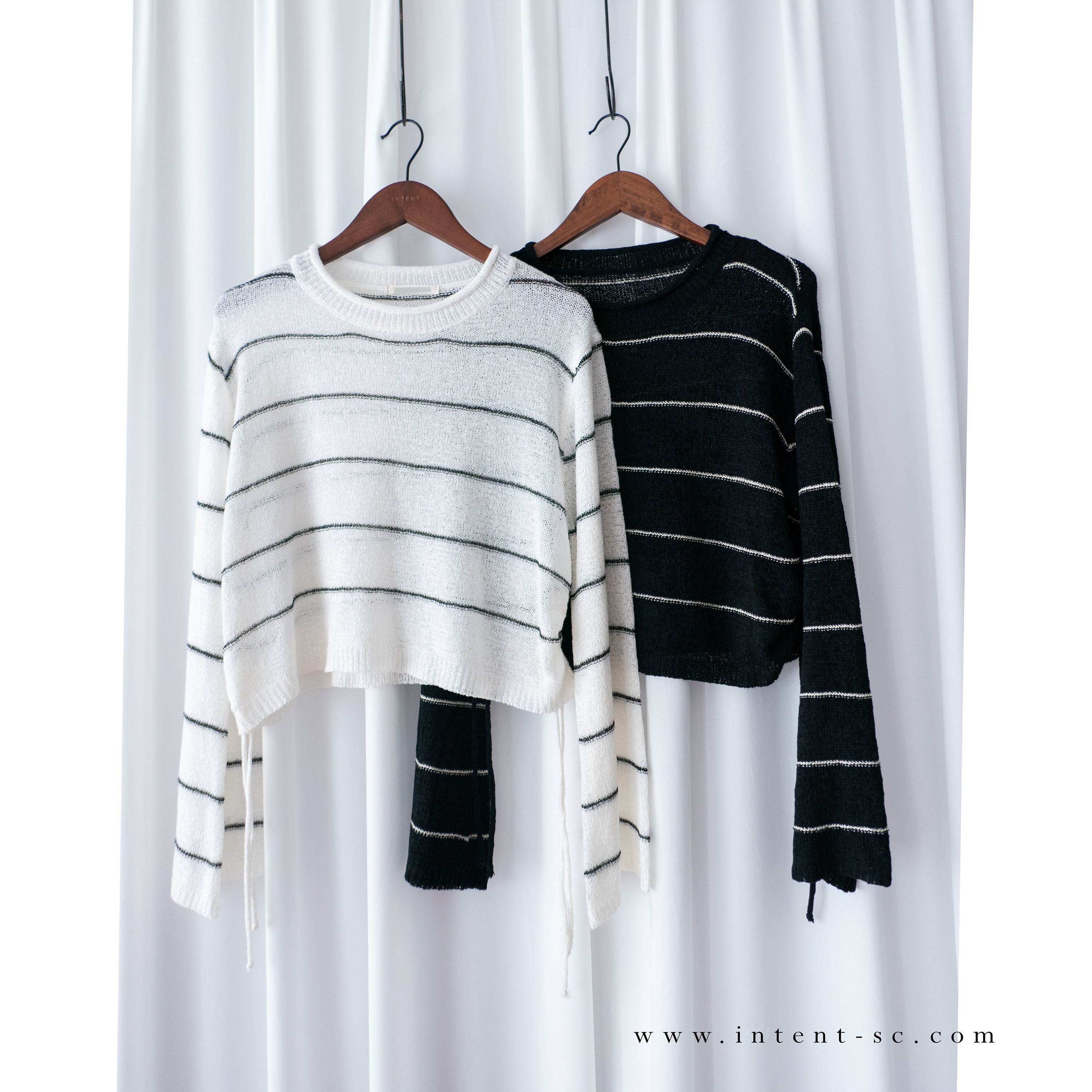 Gold Stripe 混金線條紋闊袖蝴蝶線衫, Knit Top / TP8798