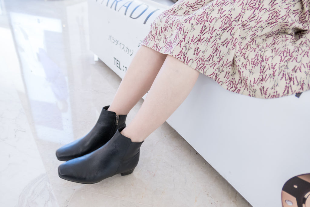 SoftWalk, Leather Short Boots/ SH8071