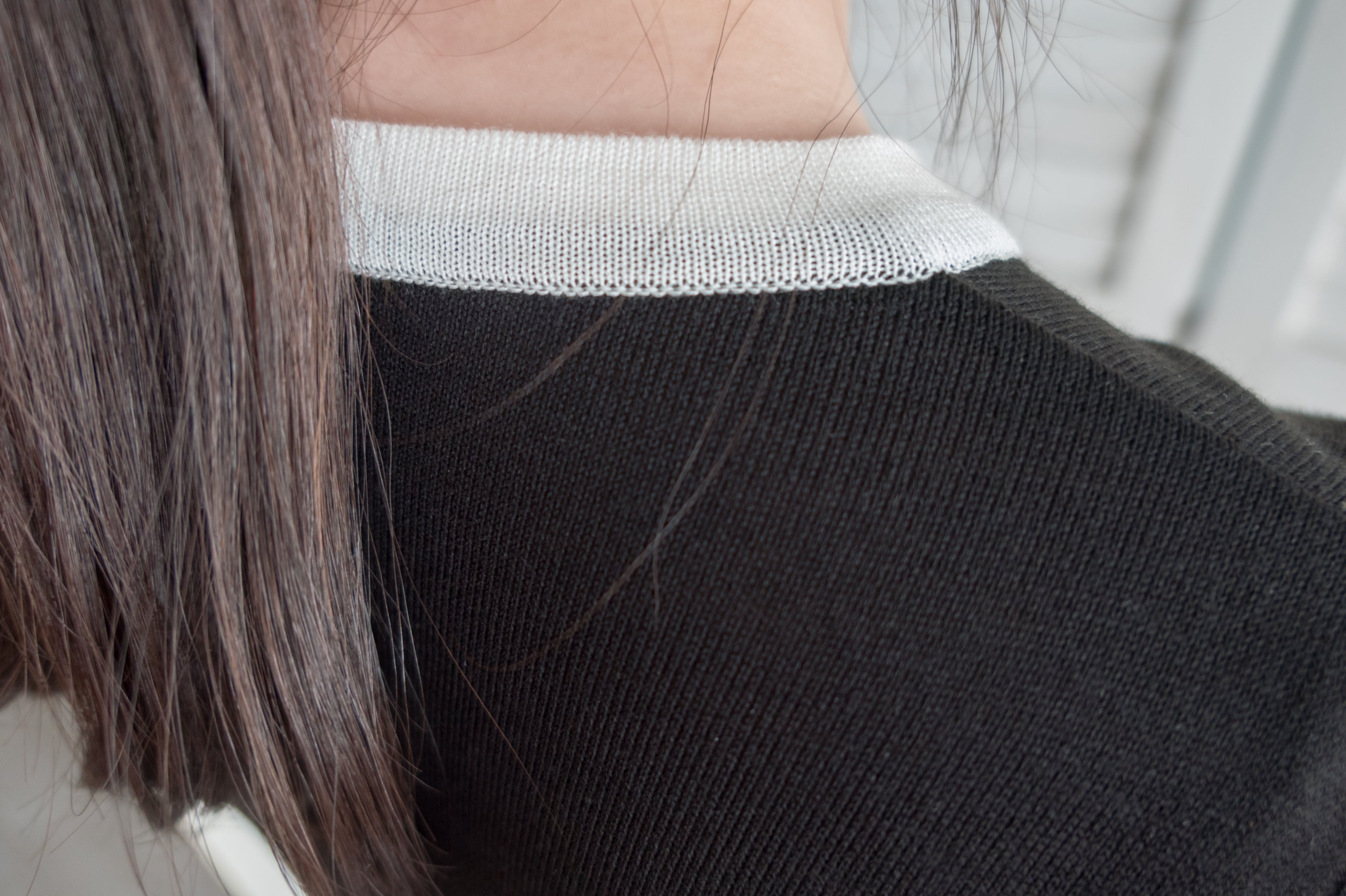 V Ribbon V形蝴蝶領口邊線薄線衫, Knit Top/ TP8785