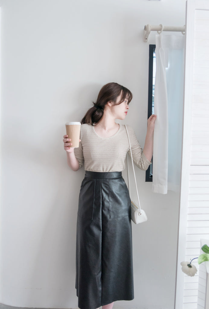 Faux Leather 簡約皮感雙口袋半身裙, Skirt/ SK8646