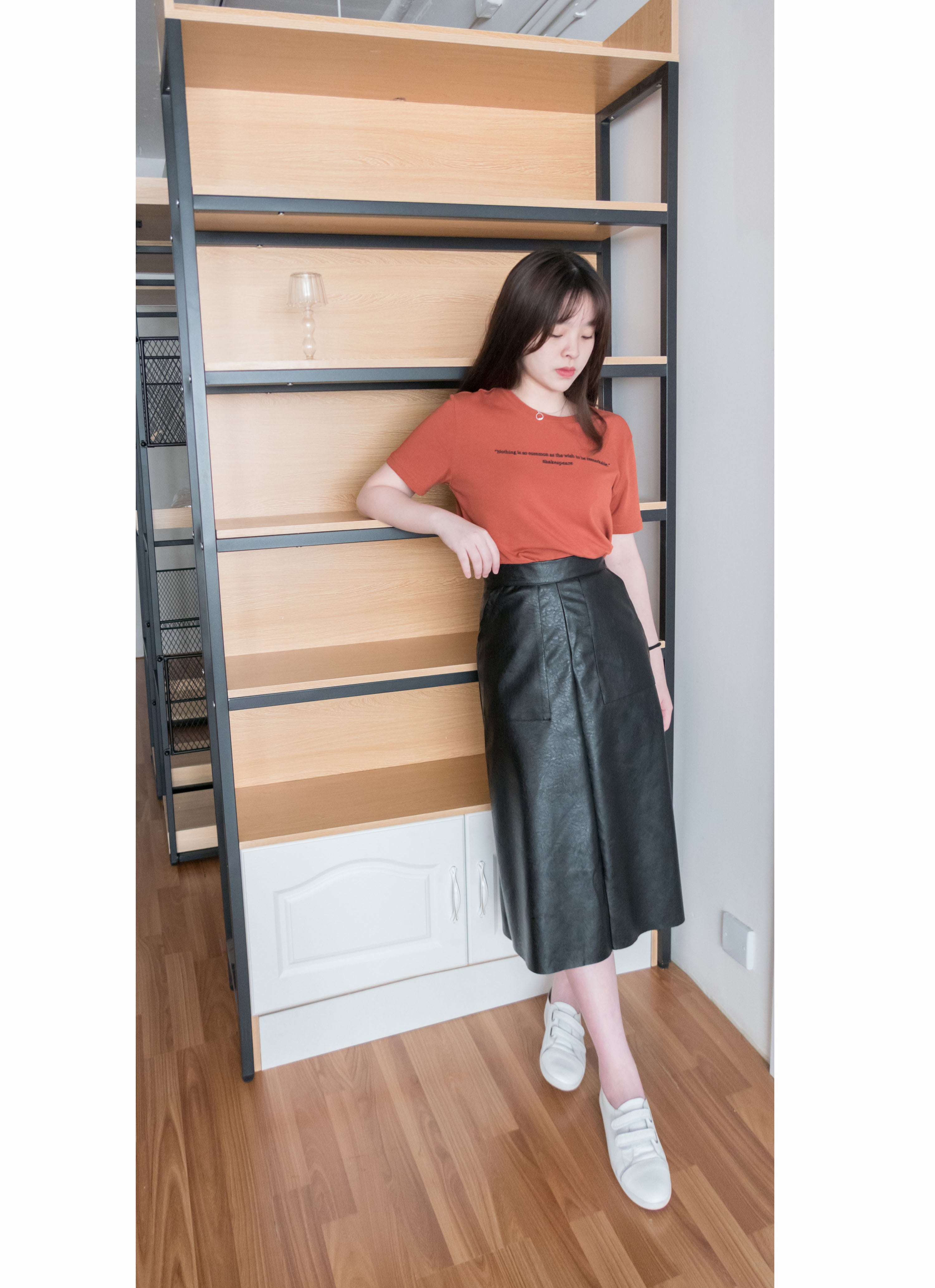 Faux Leather 簡約皮感雙口袋半身裙, Skirt/ SK8646