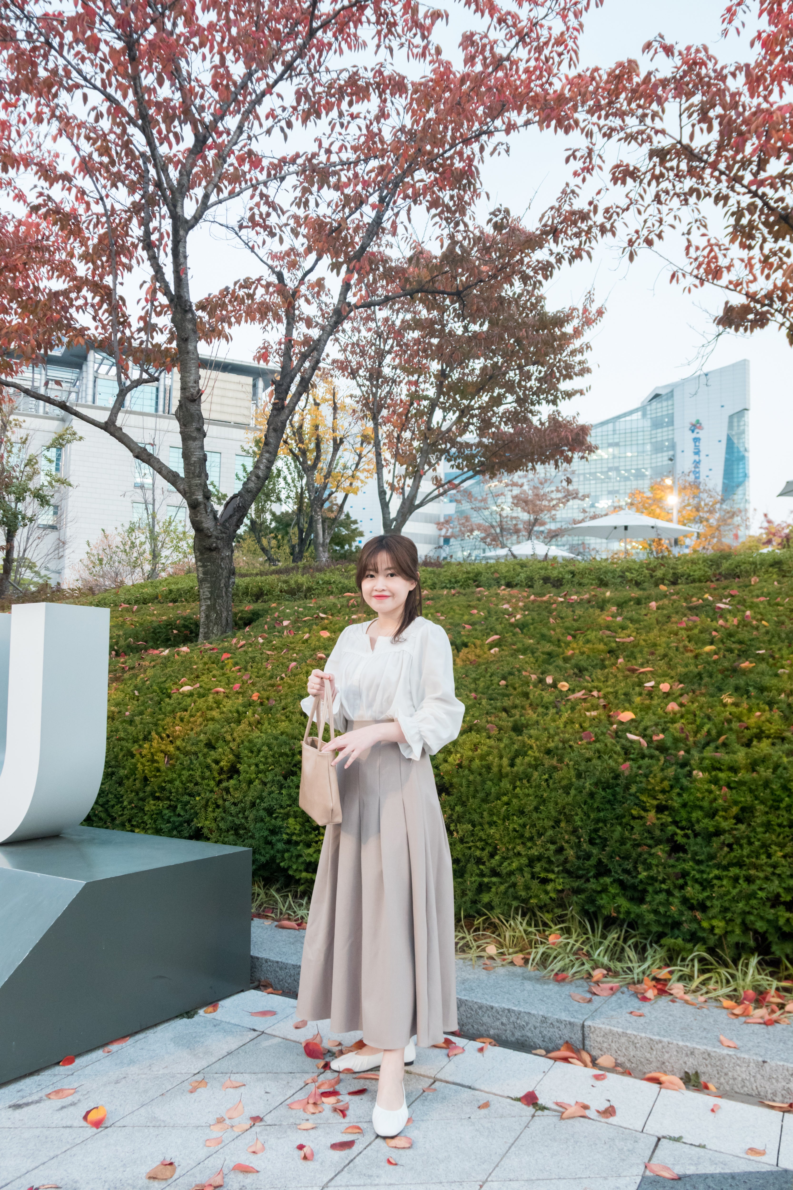 Bottom Pleated 奶茶杏顯瘦下百褶傘形, Skirt/ SK8654
