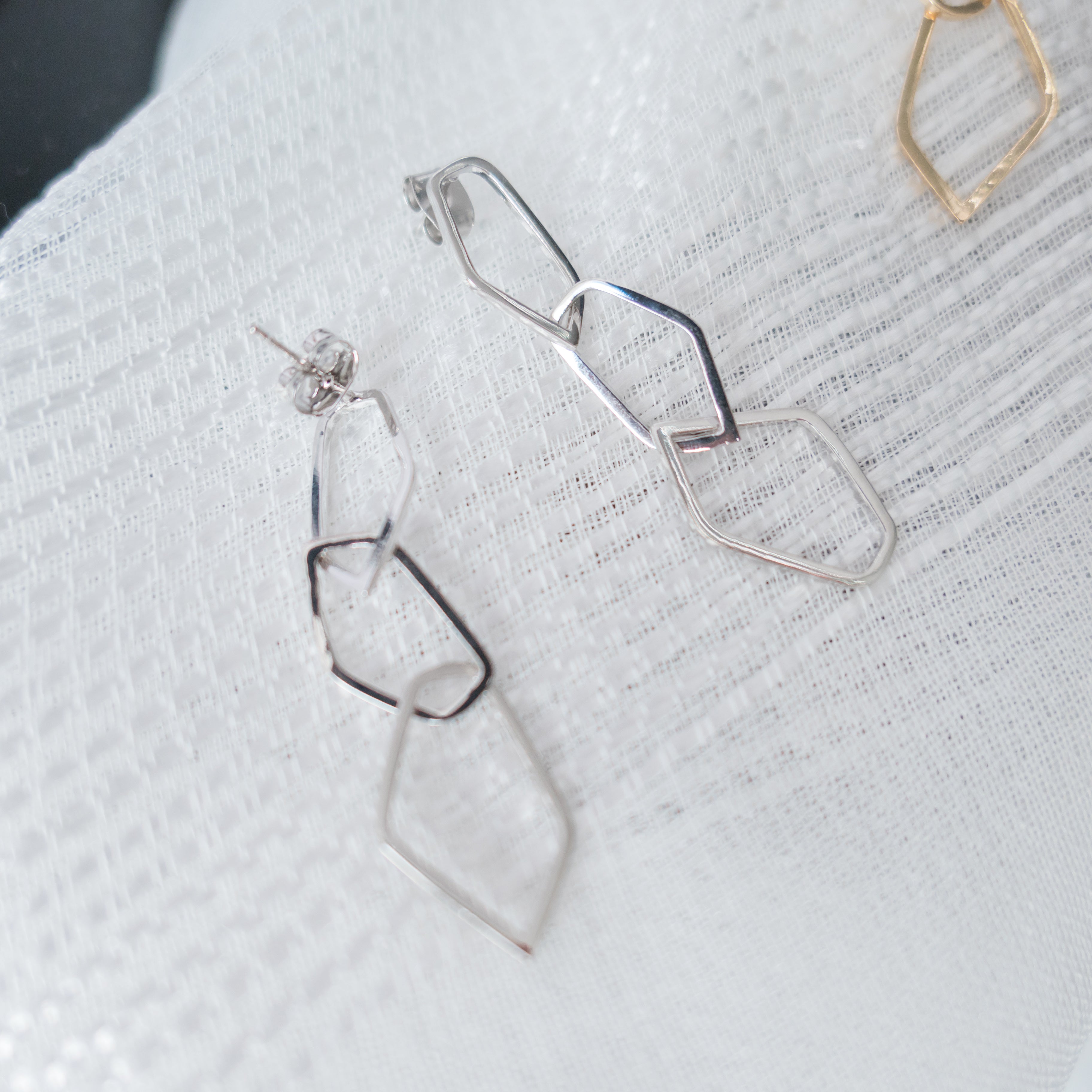 Silver made, loops earrings/ ER8276