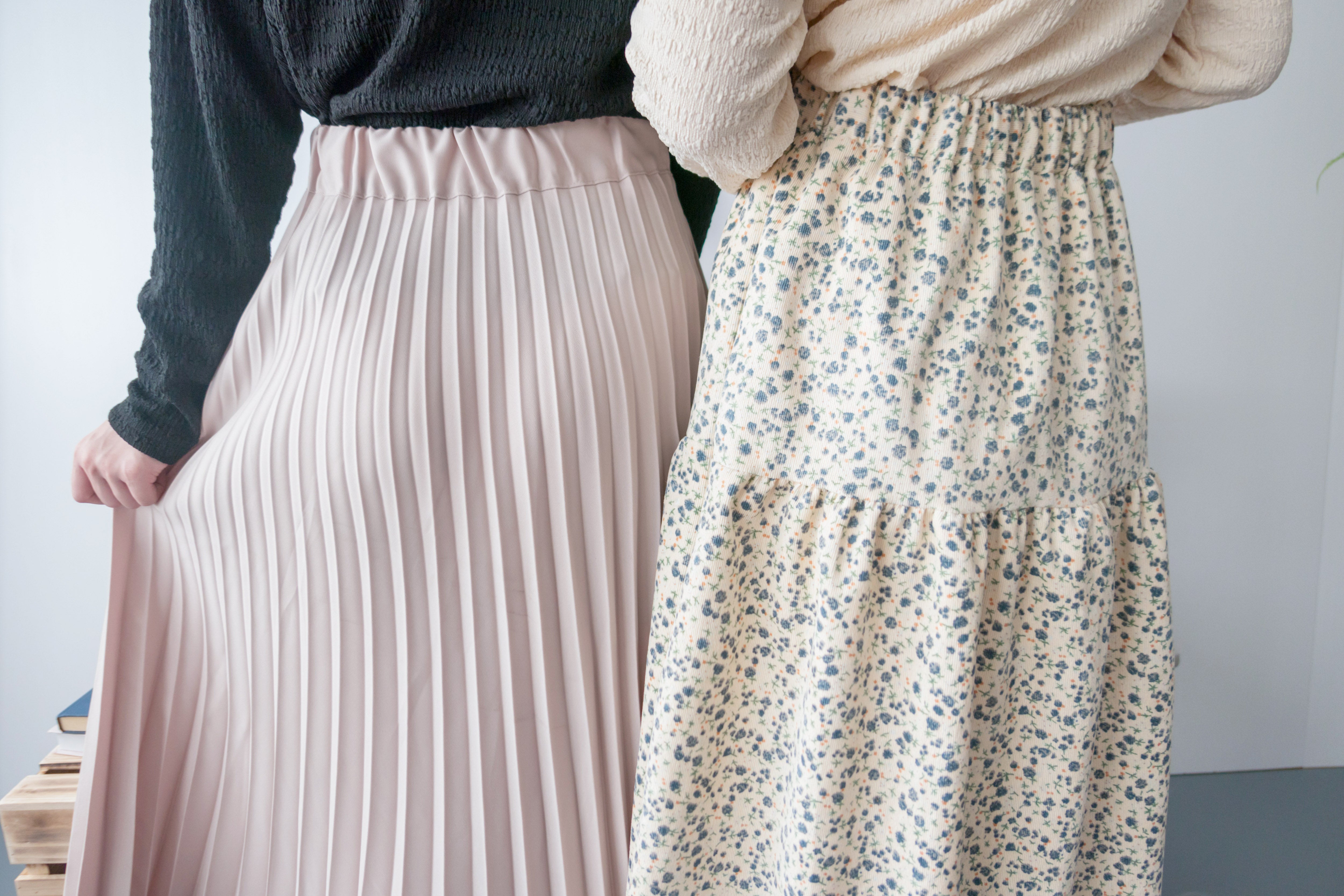 Spliced Pleated 雙色拼百褶口袋半身裙, Skirt/ SK8657 (深淺杏 Beige sold out)