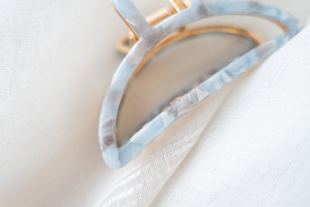 Half Moon, Clip/ HA8117