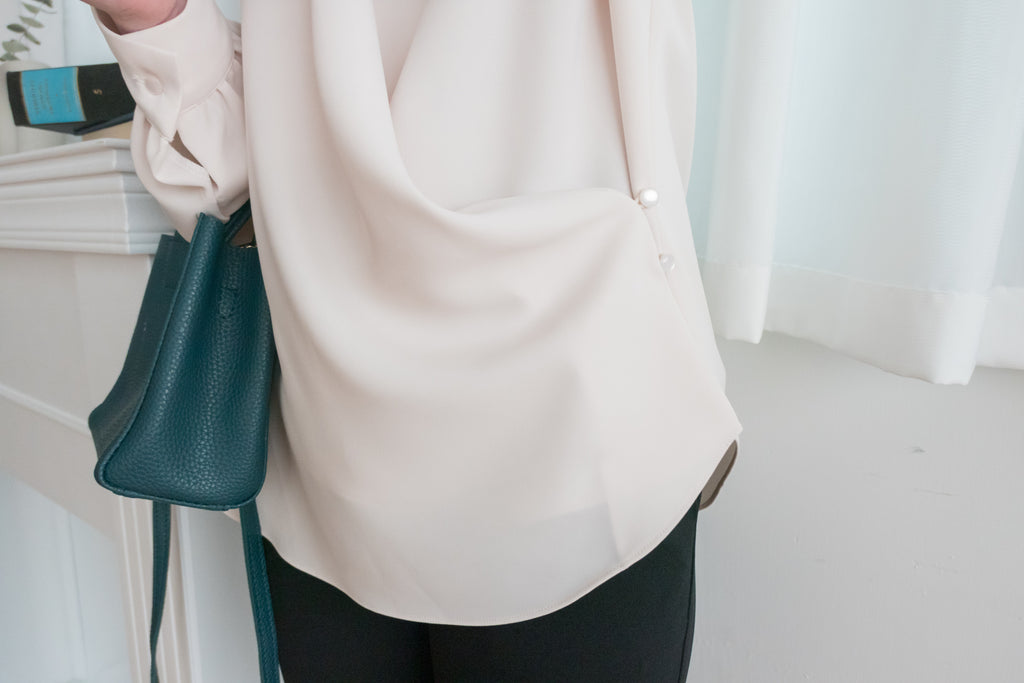 Floral White 垂感包裹式側鈕扣, Blouse/ BU8865