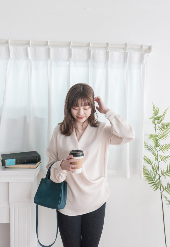 Floral White 垂感包裹式側鈕扣, Blouse/ BU8865