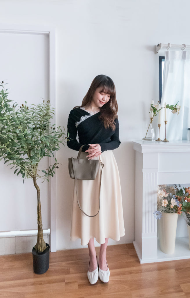 Silk Smooth 四色絲滑質料顯瘦傘形長裙, Skirt/ SK8673 (Ivory/black sold out)