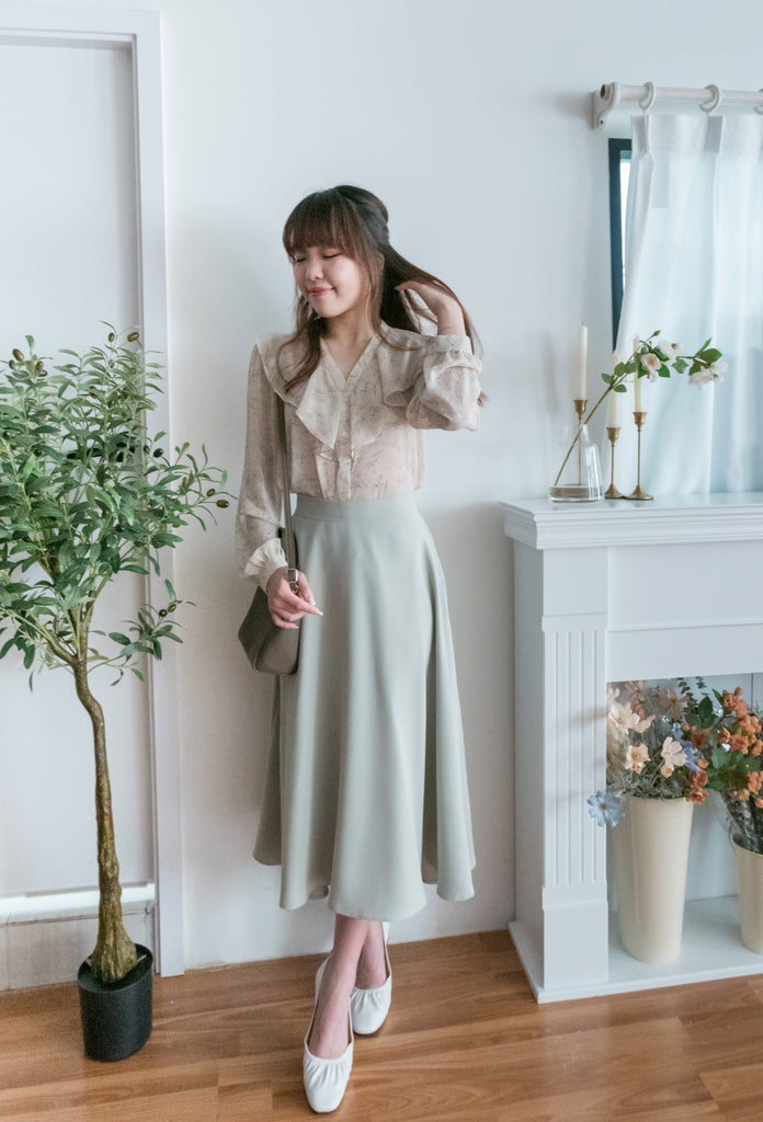 Silk Smooth 四色絲滑質料顯瘦傘形長裙, Skirt/ SK8673 (Ivory/black sold out)