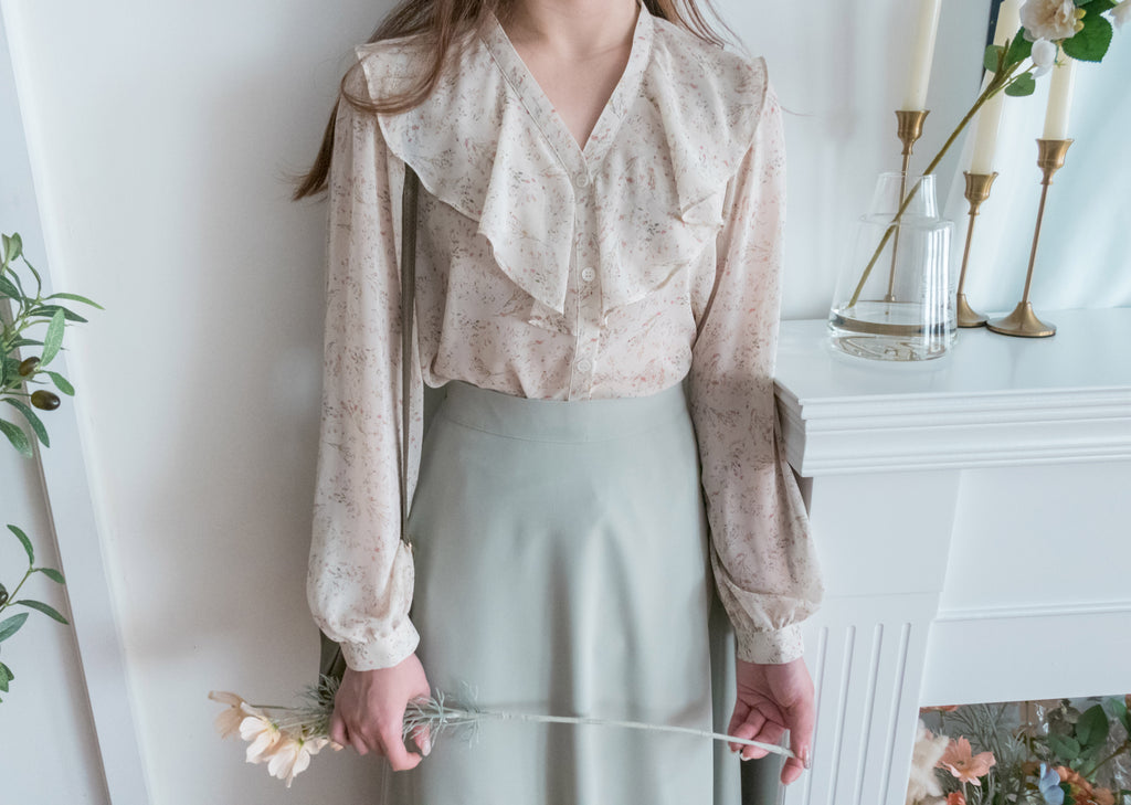Ruffle Floral 氧氣感花枝飄飄領口, Blouse/ BU8890 (white sold out)