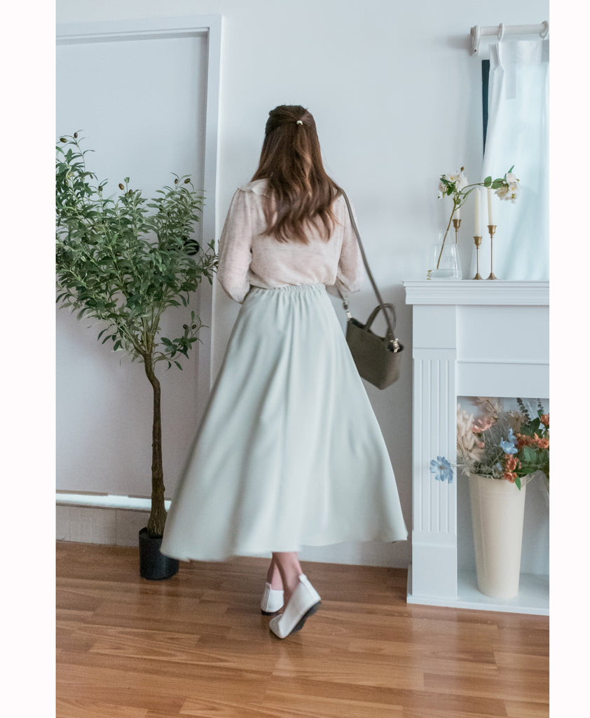 Silk Smooth 四色絲滑質料顯瘦傘形長裙, Skirt/ SK8673 (Ivory/black sold out)