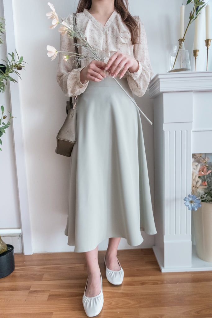 Silk Smooth 四色絲滑質料顯瘦傘形長裙, Skirt/ SK8673 (Ivory/black sold out)