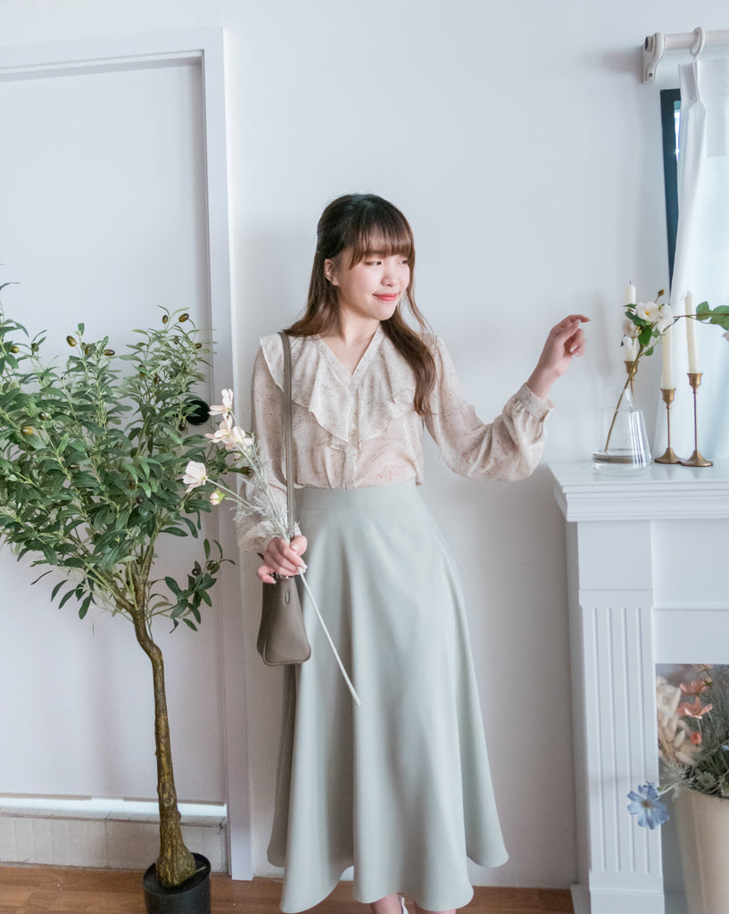 Silk Smooth 四色絲滑質料顯瘦傘形長裙, Skirt/ SK8673 (Ivory/black sold out)