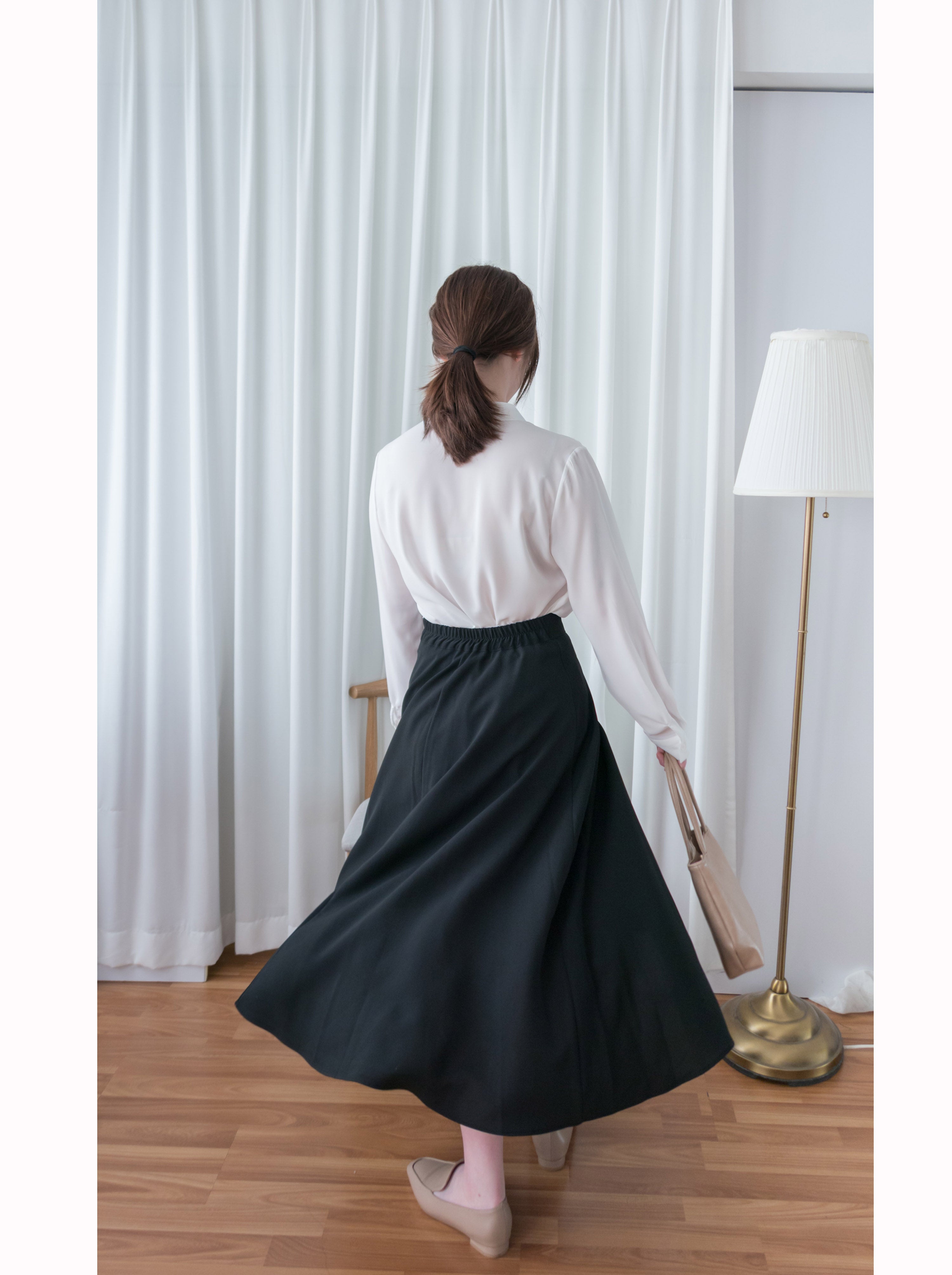 Silk Smooth 四色絲滑質料顯瘦傘形長裙, Skirt/ SK8673 (Ivory/black sold out)