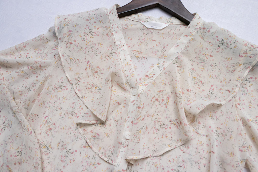 Ruffle Floral 氧氣感花枝飄飄領口, Blouse/ BU8890 (white sold out)