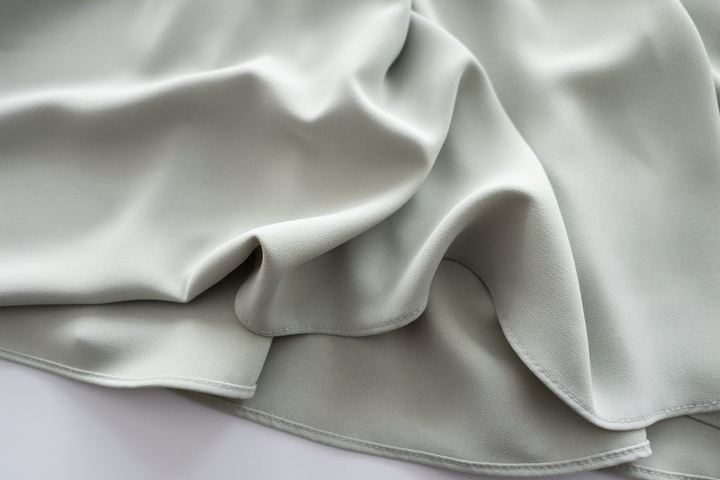 Silk Smooth 四色絲滑質料顯瘦傘形長裙, Skirt/ SK8673 (Ivory/black sold out)