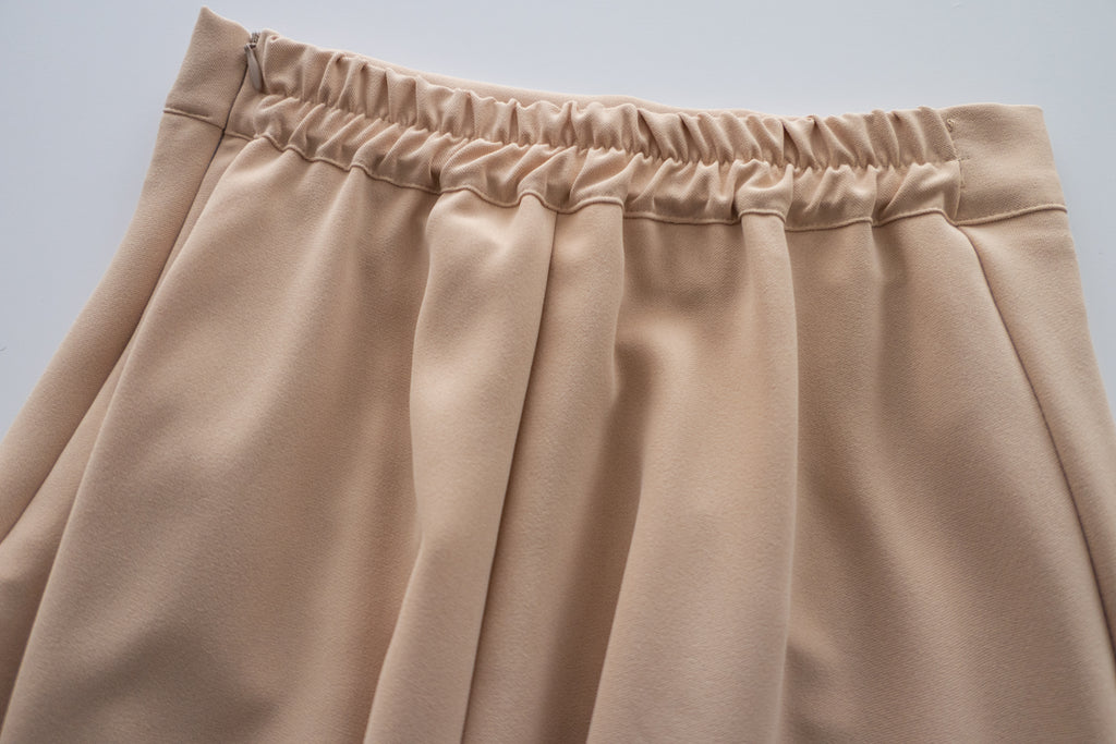 Silk Smooth 四色絲滑質料顯瘦傘形長裙, Skirt/ SK8673 (Ivory/black sold out)
