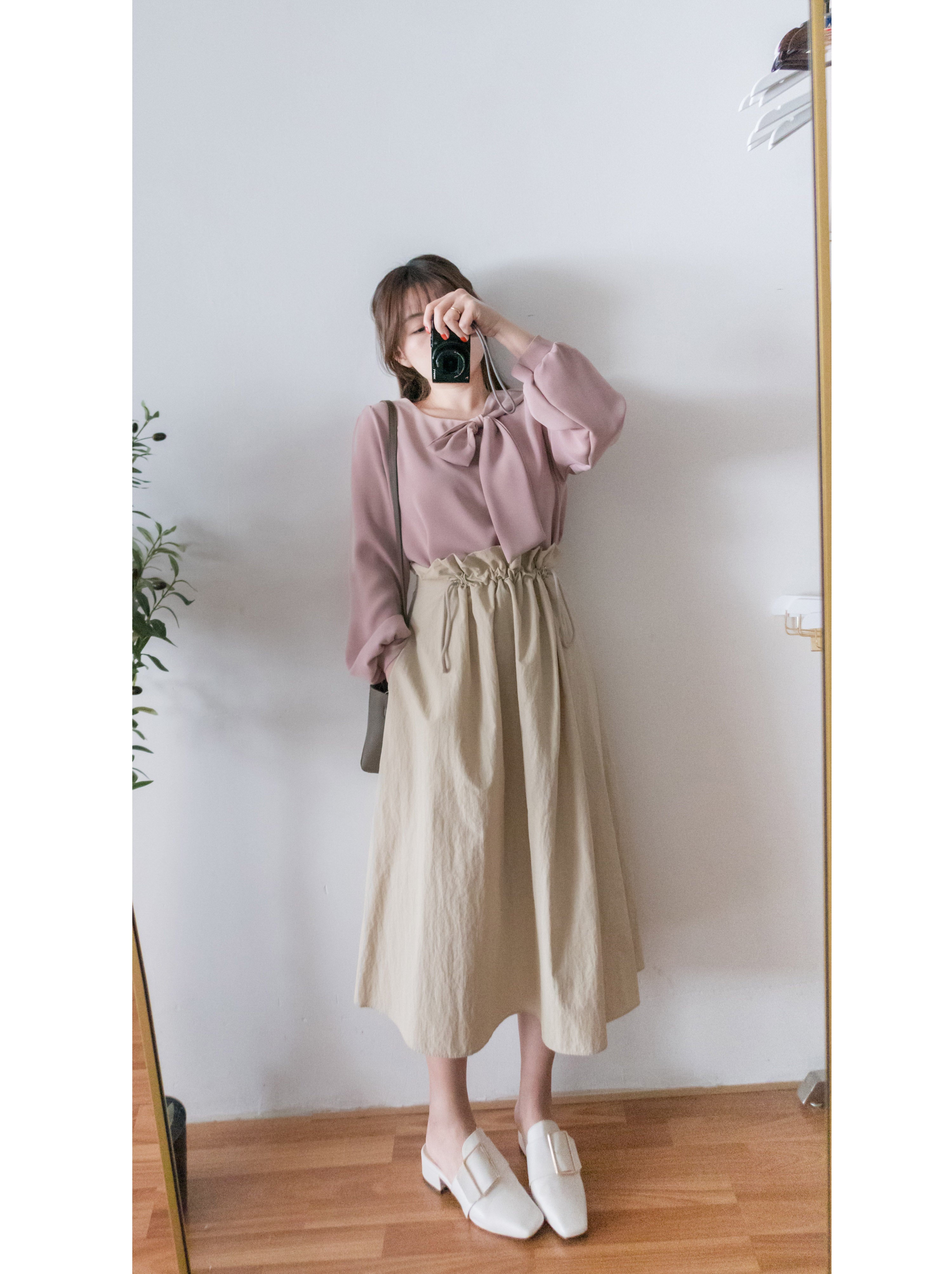 Side Scarf 簡約側蝴蝶領帶, Blouse/ BU8870 (white sold out)
