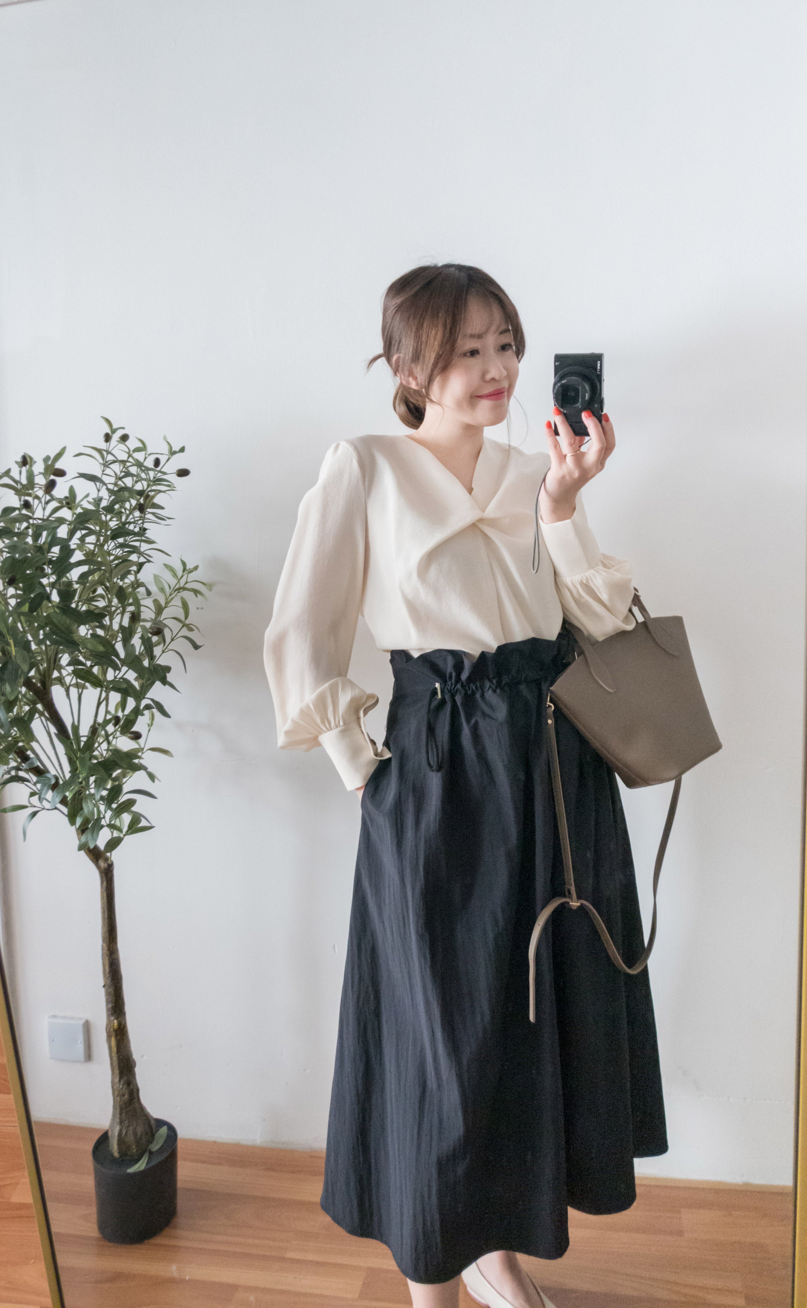 Twist V 小復古高質感扭紋領口, Blouse/ BU8859 (lightbeige sold out)