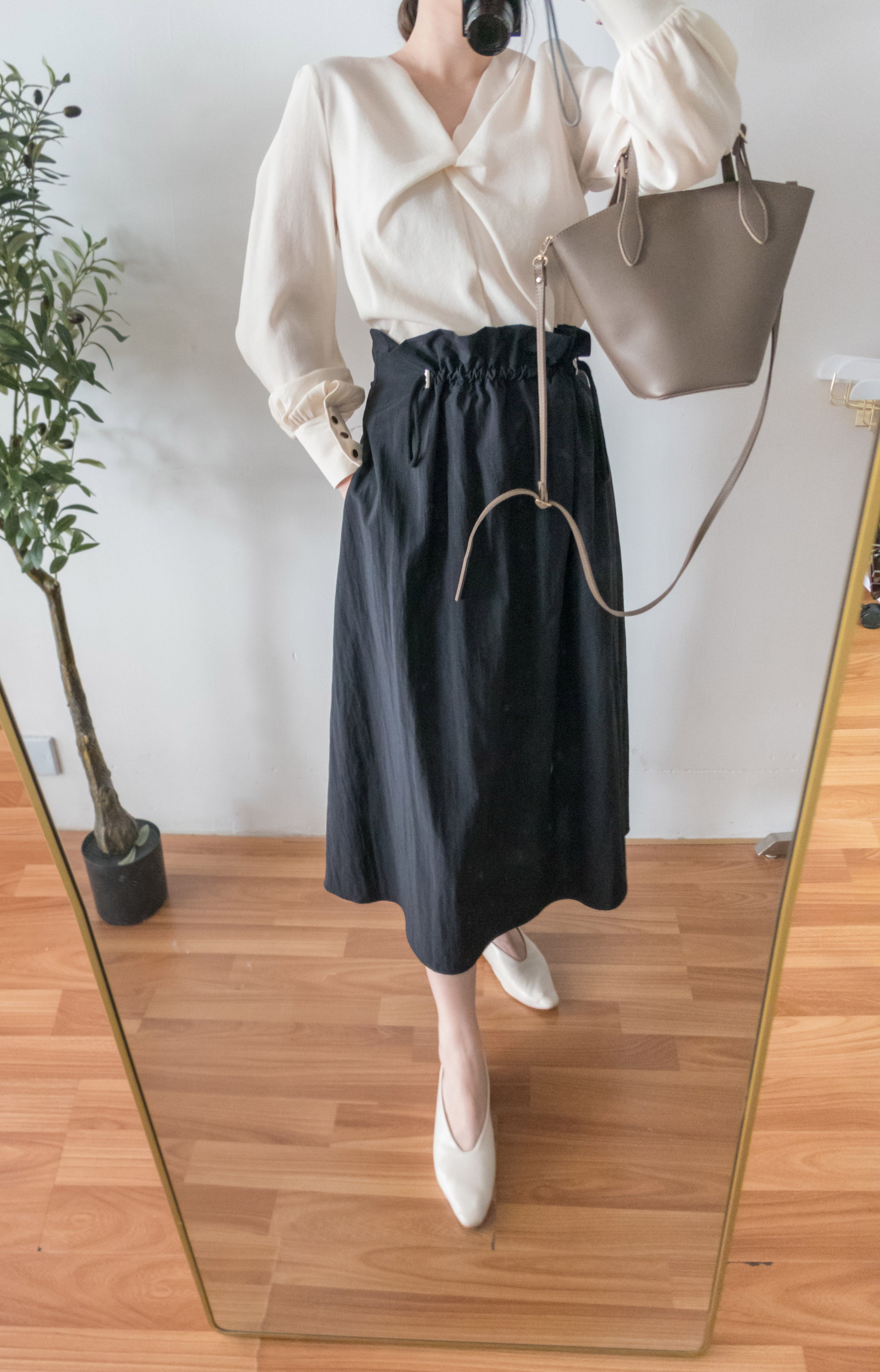 Twist V 小復古高質感扭紋領口, Blouse/ BU8859 (lightbeige sold out)