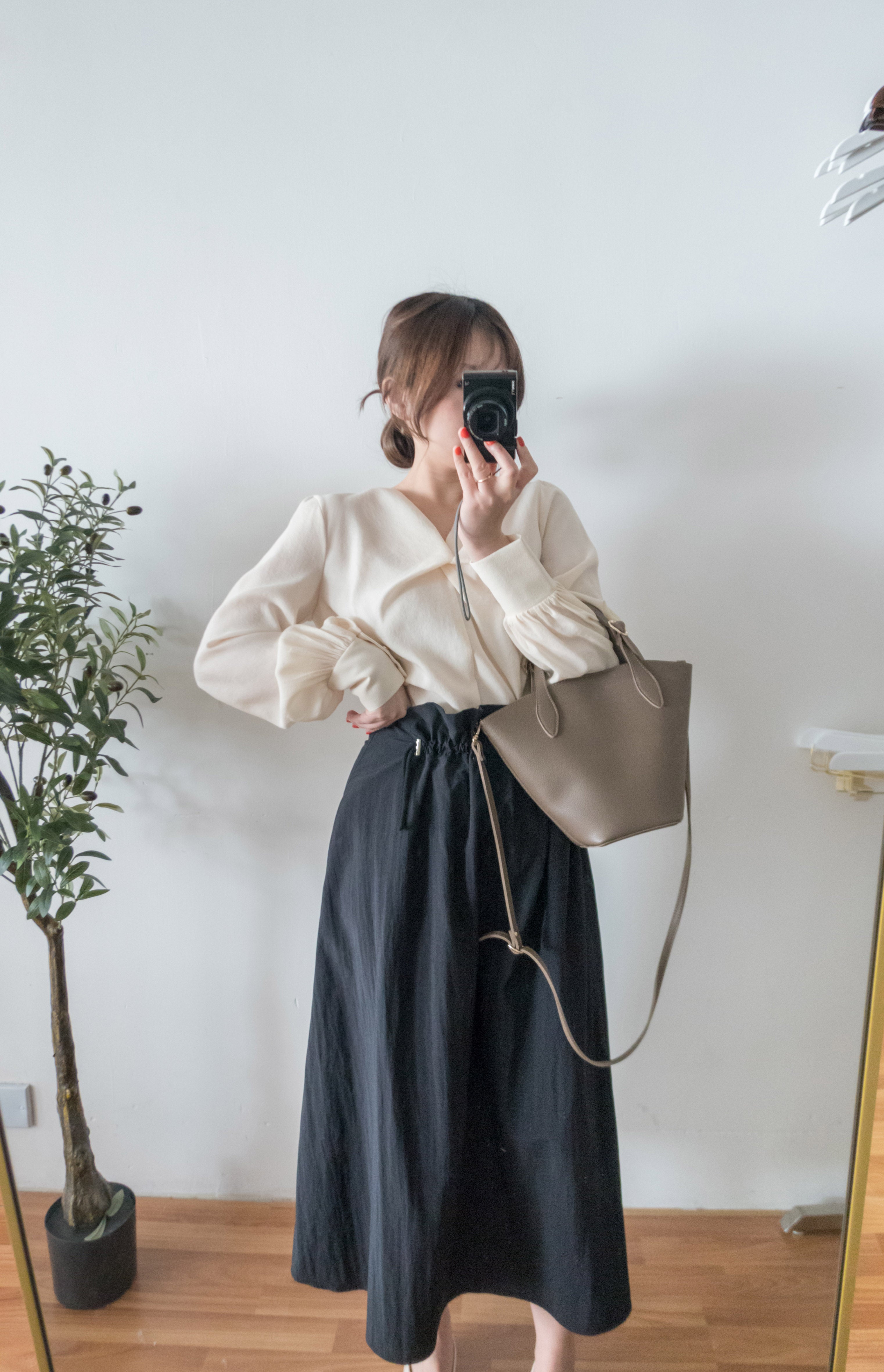 Twist V 小復古高質感扭紋領口, Blouse/ BU8859 (lightbeige sold out)