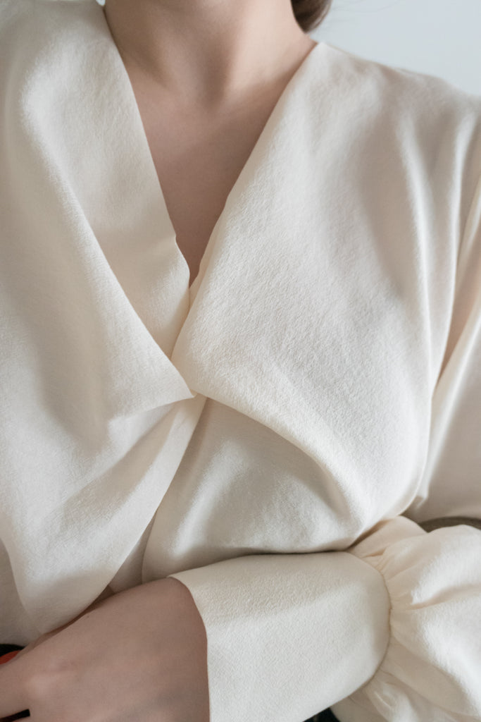Twist V 小復古高質感扭紋領口, Blouse/ BU8859 (lightbeige sold out)