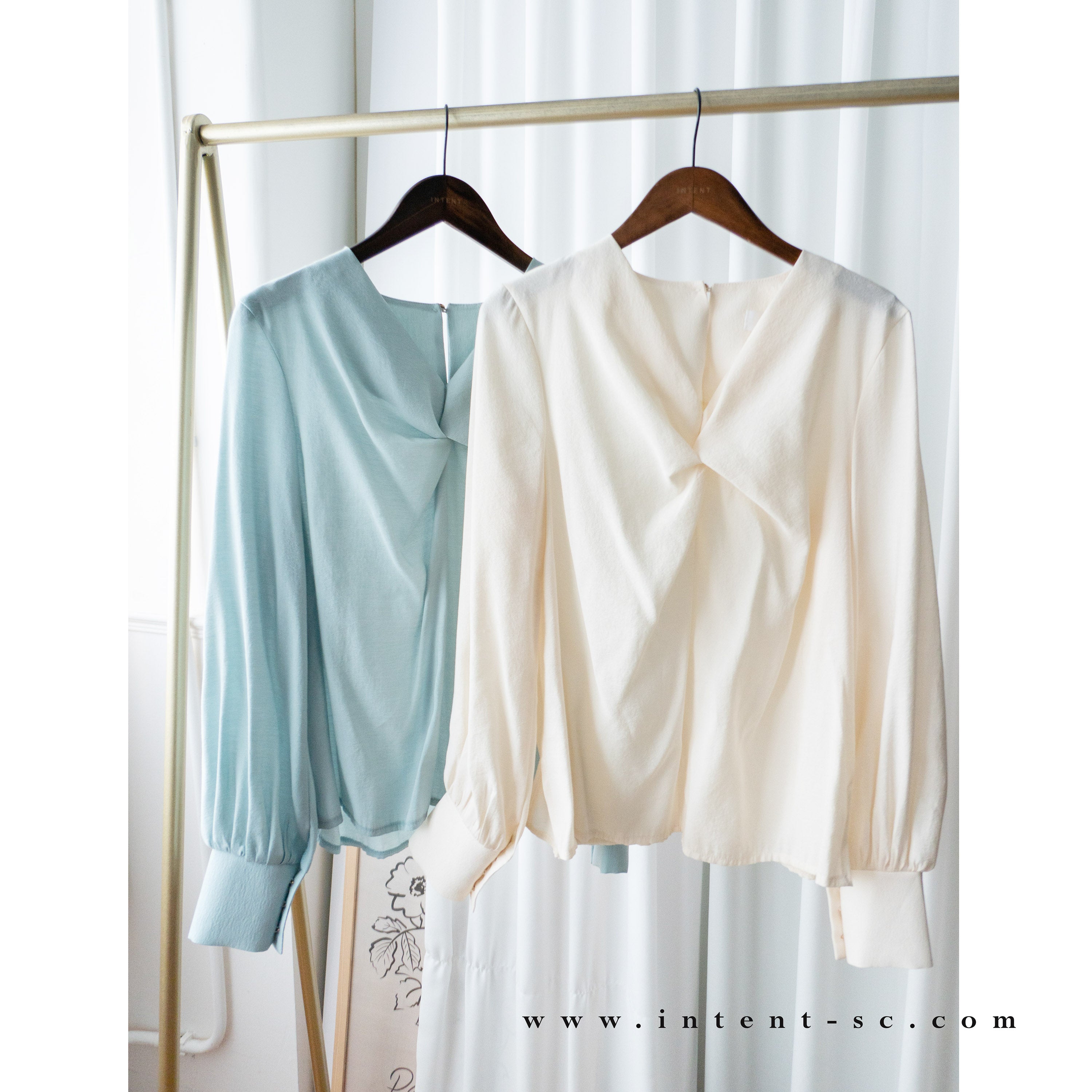 Twist V 小復古高質感扭紋領口, Blouse/ BU8859 (lightbeige sold out)