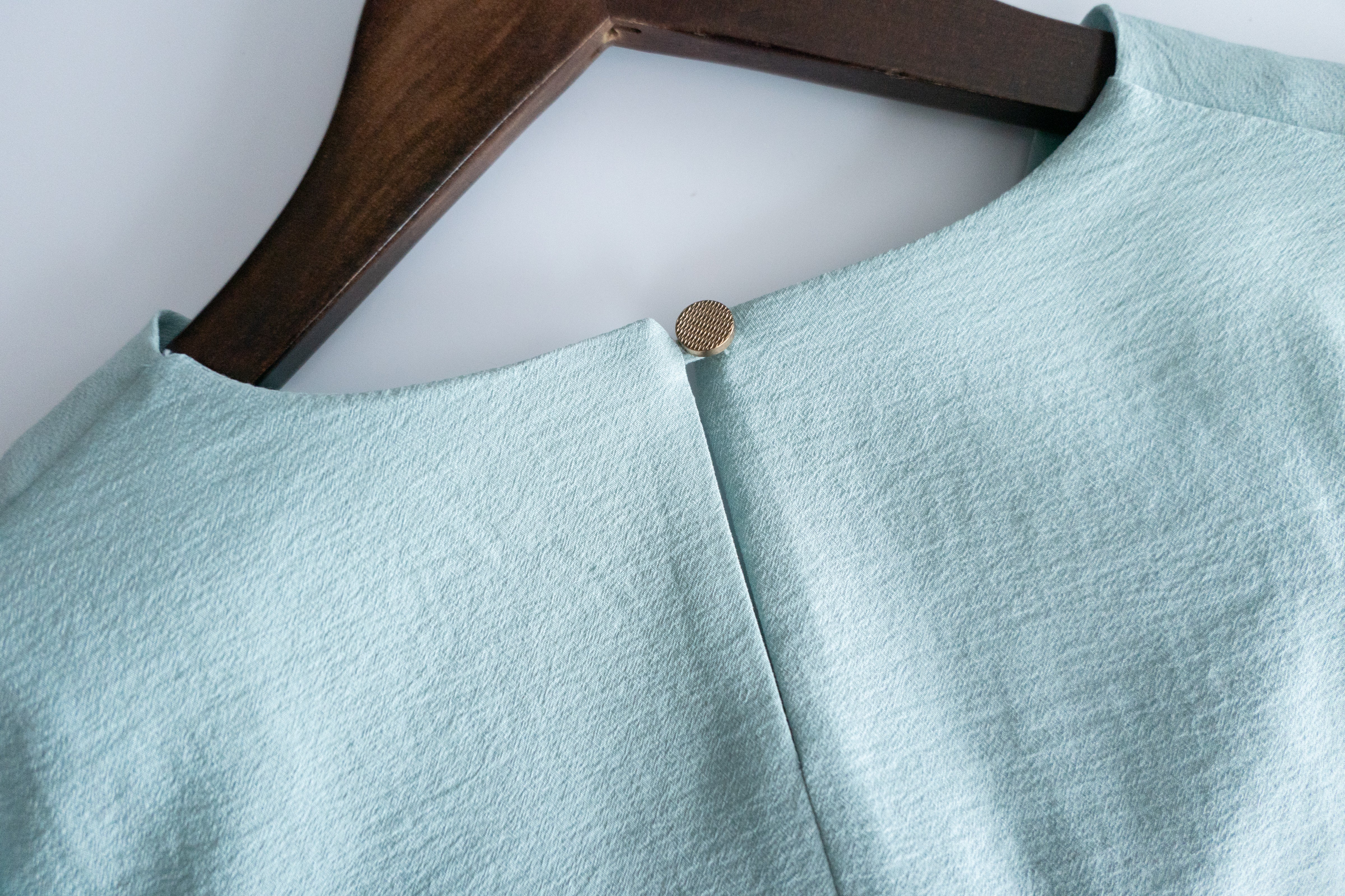 Twist V 小復古高質感扭紋領口, Blouse/ BU8859 (lightbeige sold out)