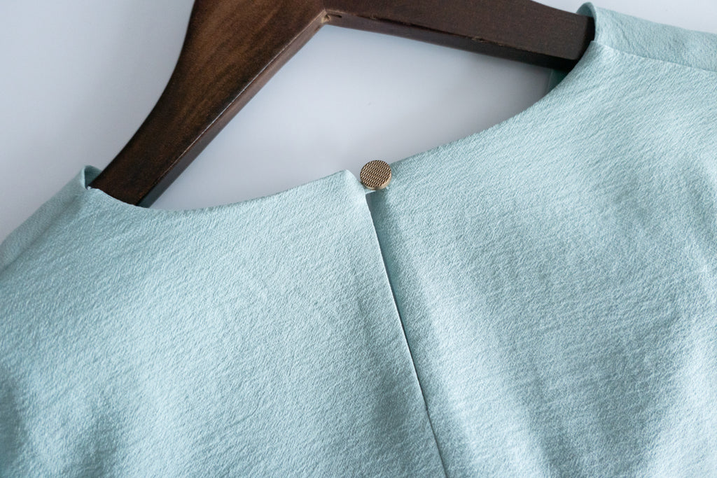 Twist V 小復古高質感扭紋領口, Blouse/ BU8859 (lightbeige sold out)
