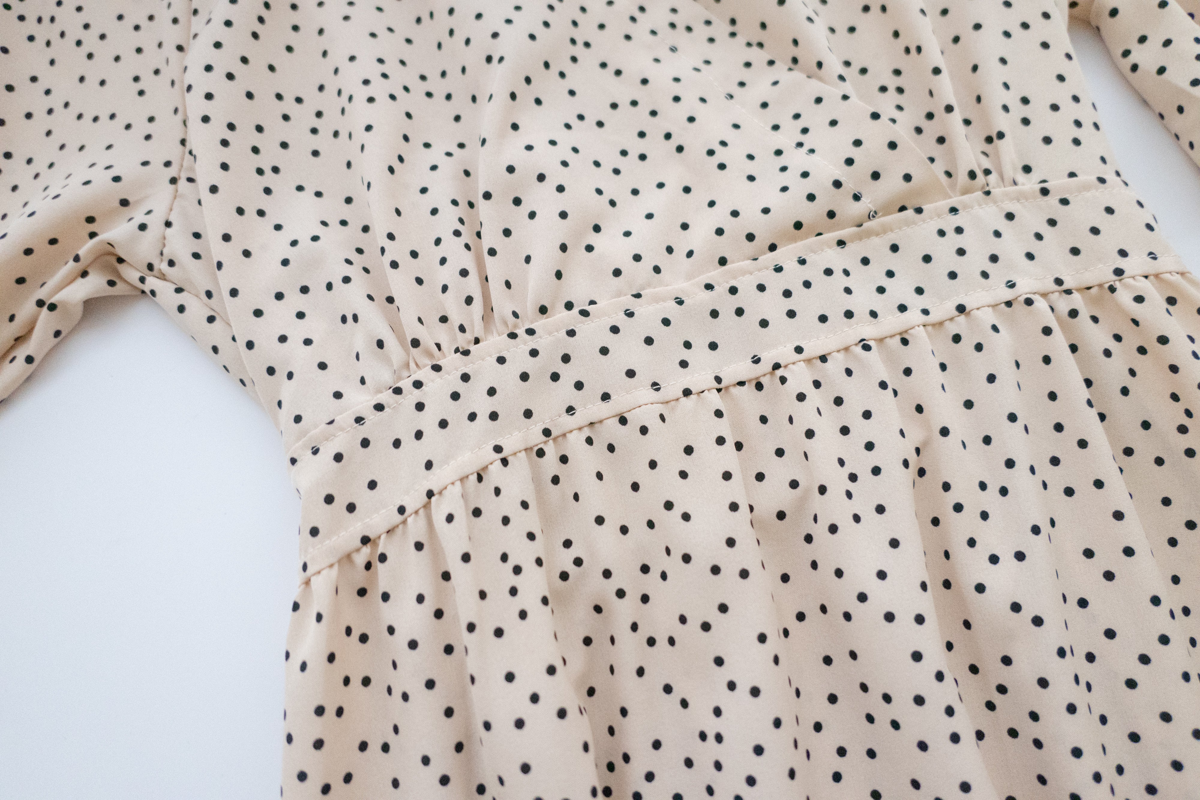 Ruffle Dot 象牙白法式點點疊領後橡筋傘裙, Dress/ DS9189