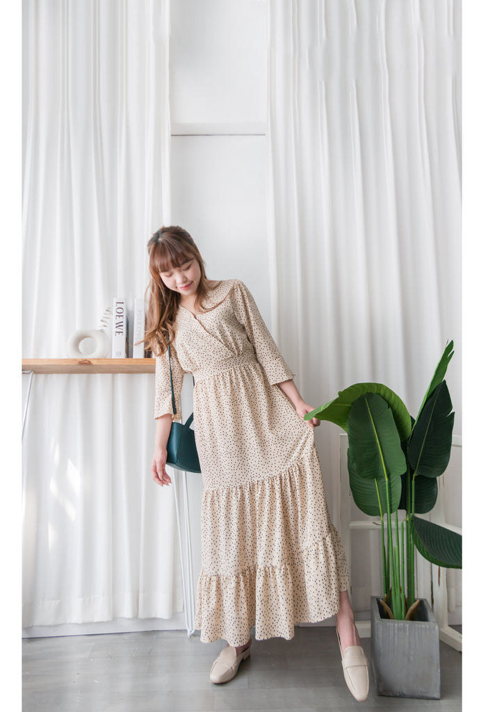 Ruffle Dot 象牙白法式點點疊領後橡筋傘裙, Dress/ DS9189