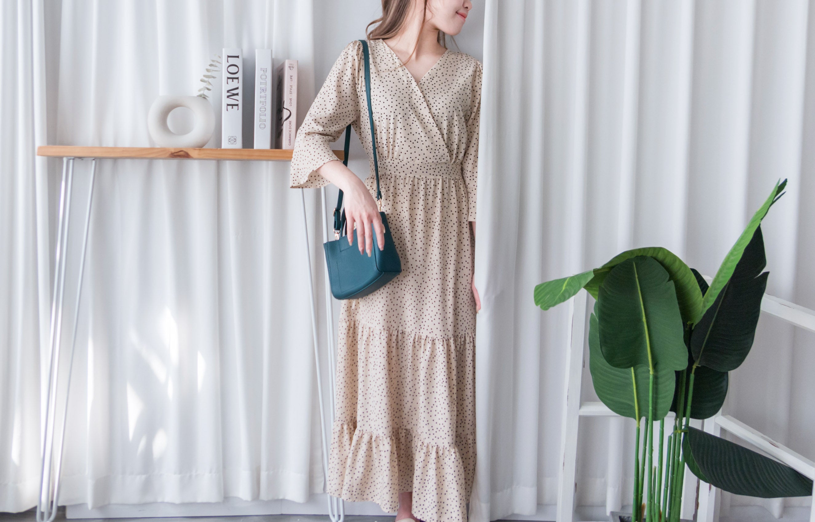 Ruffle Dot 象牙白法式點點疊領後橡筋傘裙, Dress/ DS9189