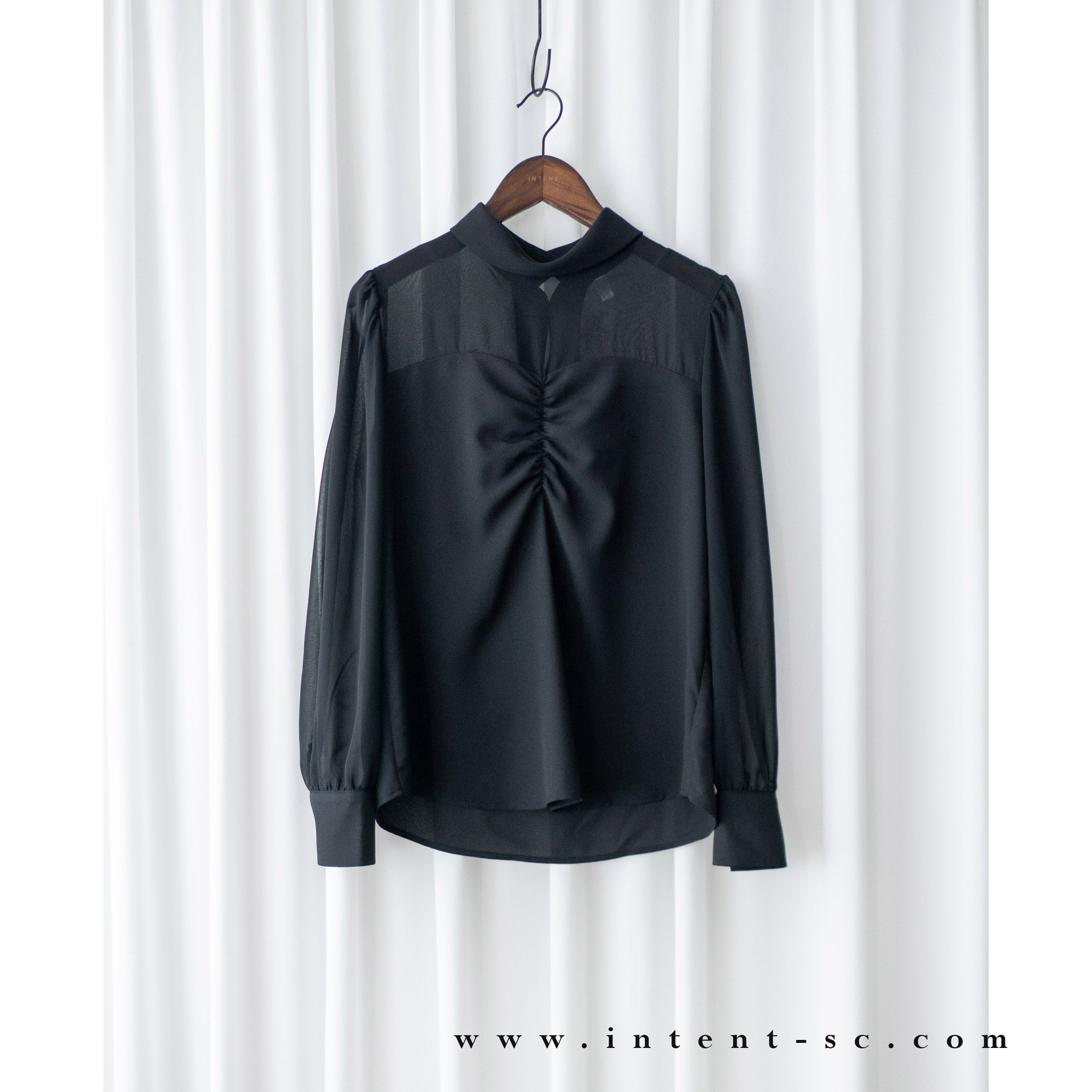 Dating 黑色拼接寬鬆圓領車皺胸口, Blouse/ BU8909