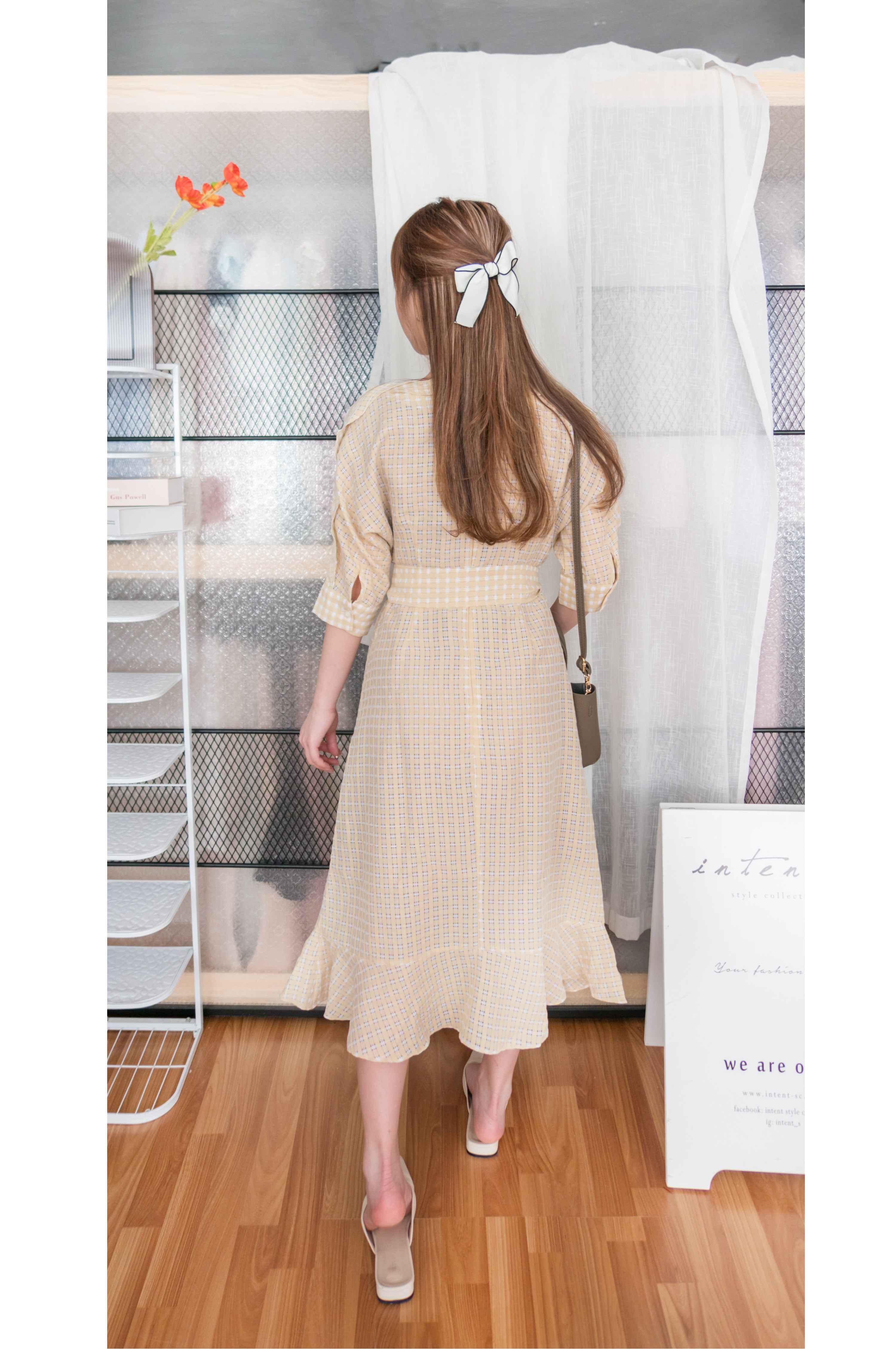 Elegant Check 細緻船領荷葉邊織格紋連身裙, Dress/ DS9193 (light yellow soldout)