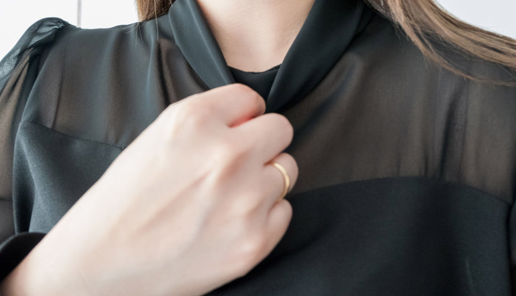 Dating 黑色拼接寬鬆圓領車皺胸口, Blouse/ BU8909