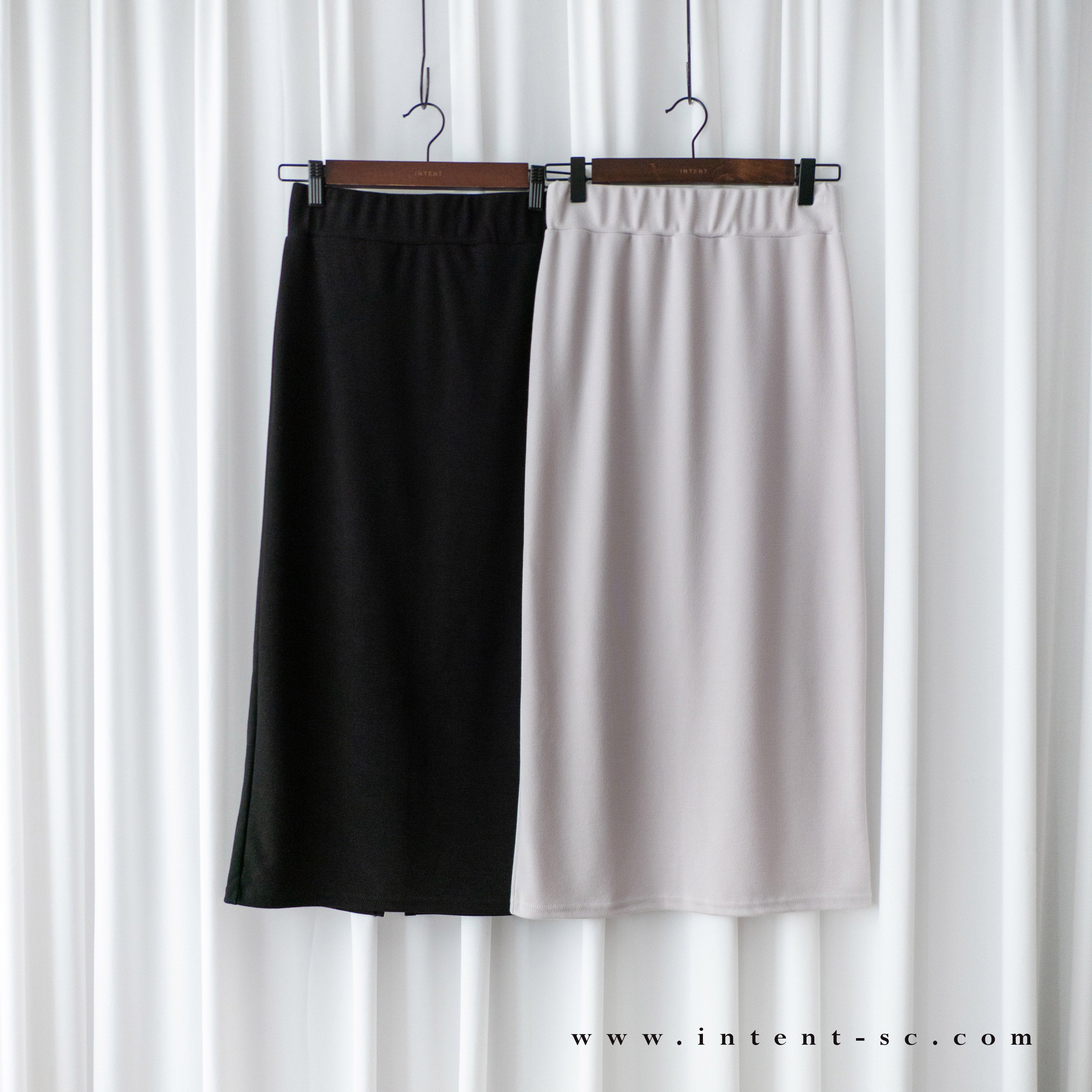 Lady Elastic 彈性直身簡約斯文後開叉半身裙, Skirt / SK8689 (black sold out)