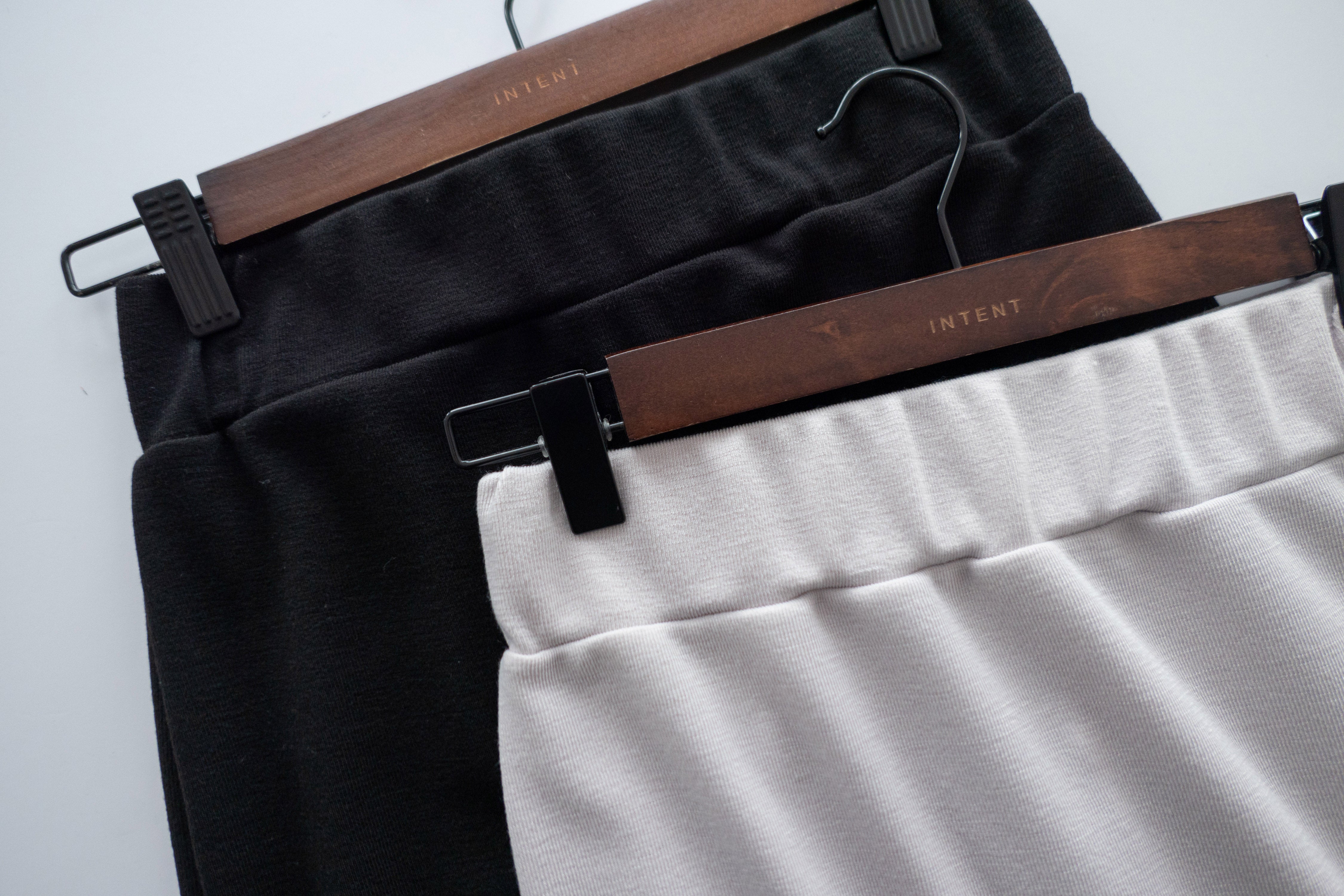 Lady Elastic 彈性直身簡約斯文後開叉半身裙, Skirt / SK8689 (black sold out)
