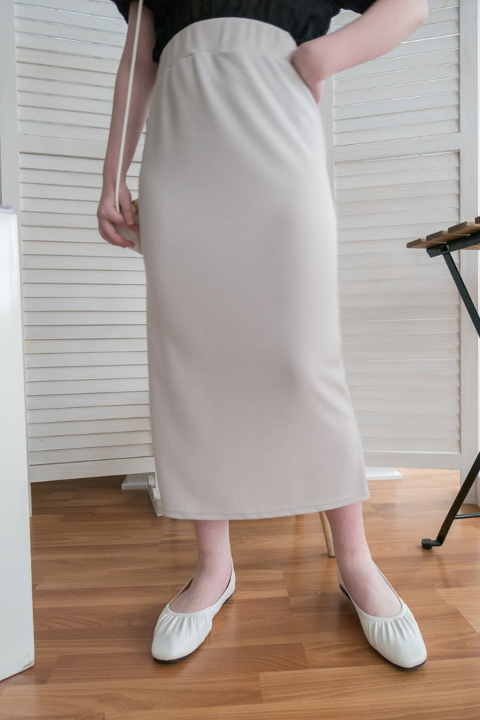Lady Elastic 彈性直身簡約斯文後開叉半身裙, Skirt / SK8689 (black sold out)